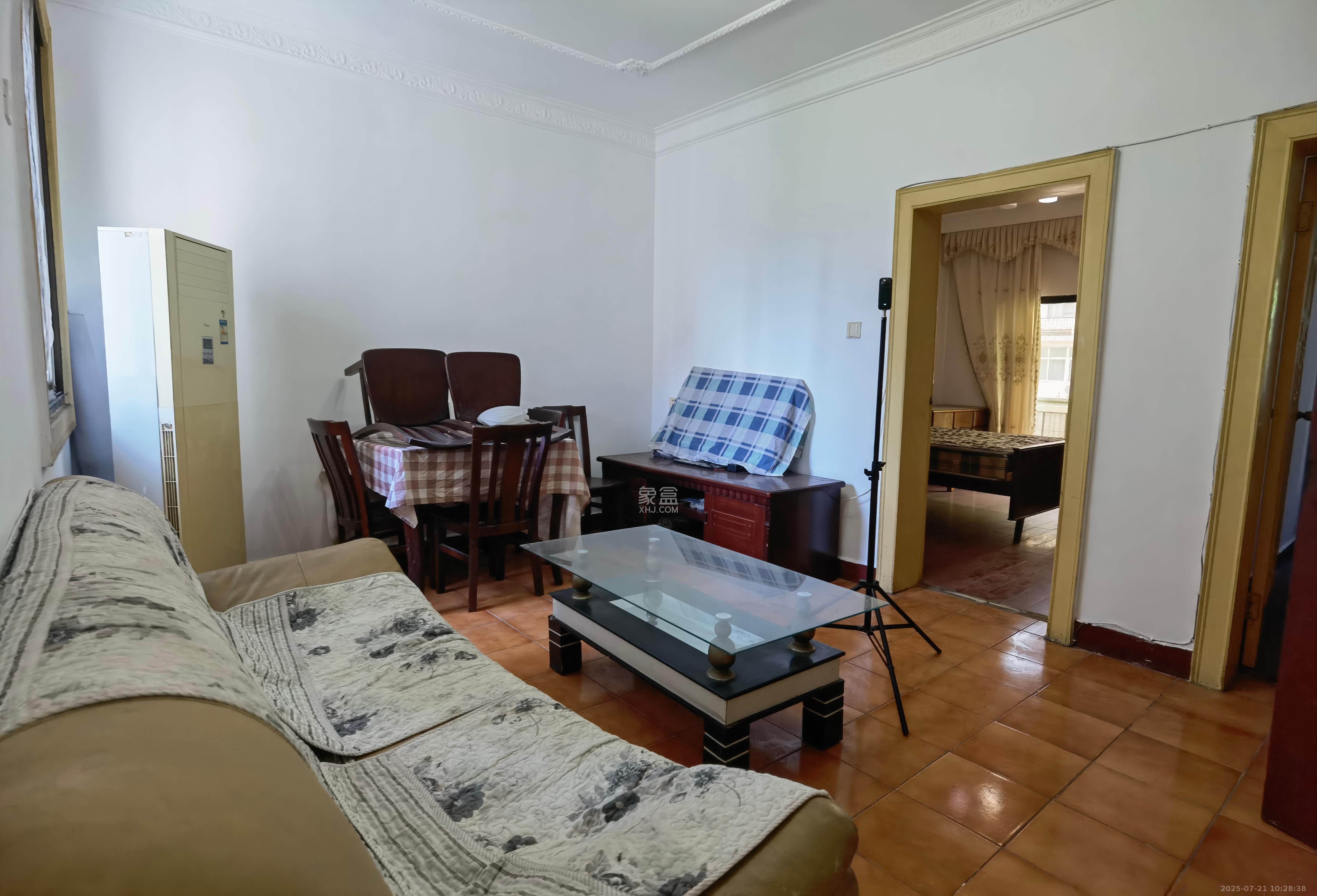 省水院宿舍 2室1厅1卫 1350.0元/月 省水院宿舍 2室1厅1卫 1350.0元/月室内图