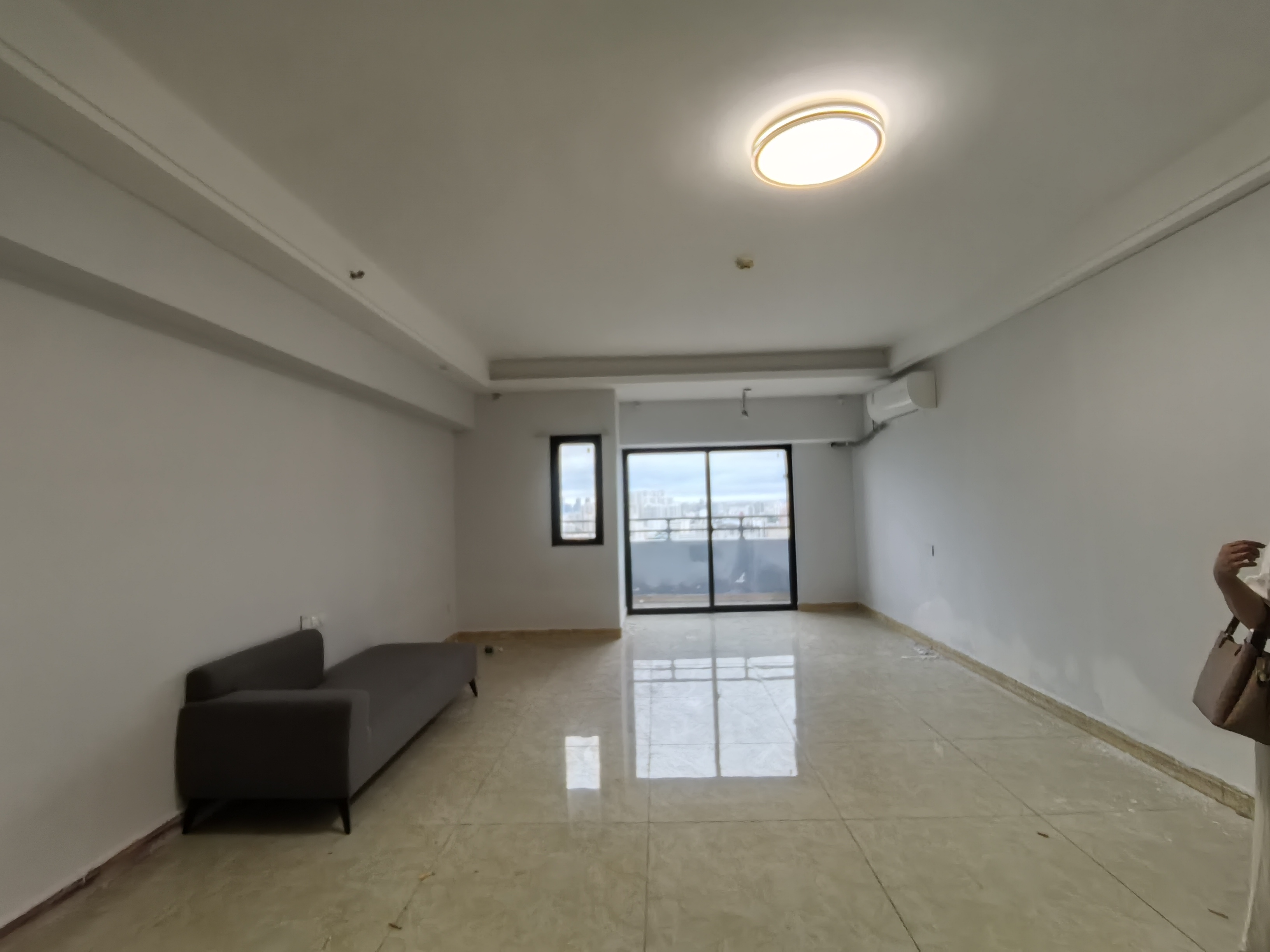 望海国际广场 1室0厅0卫 2500.0元/月 望海国际广场 1室0厅0卫 2500.0元/月室内图