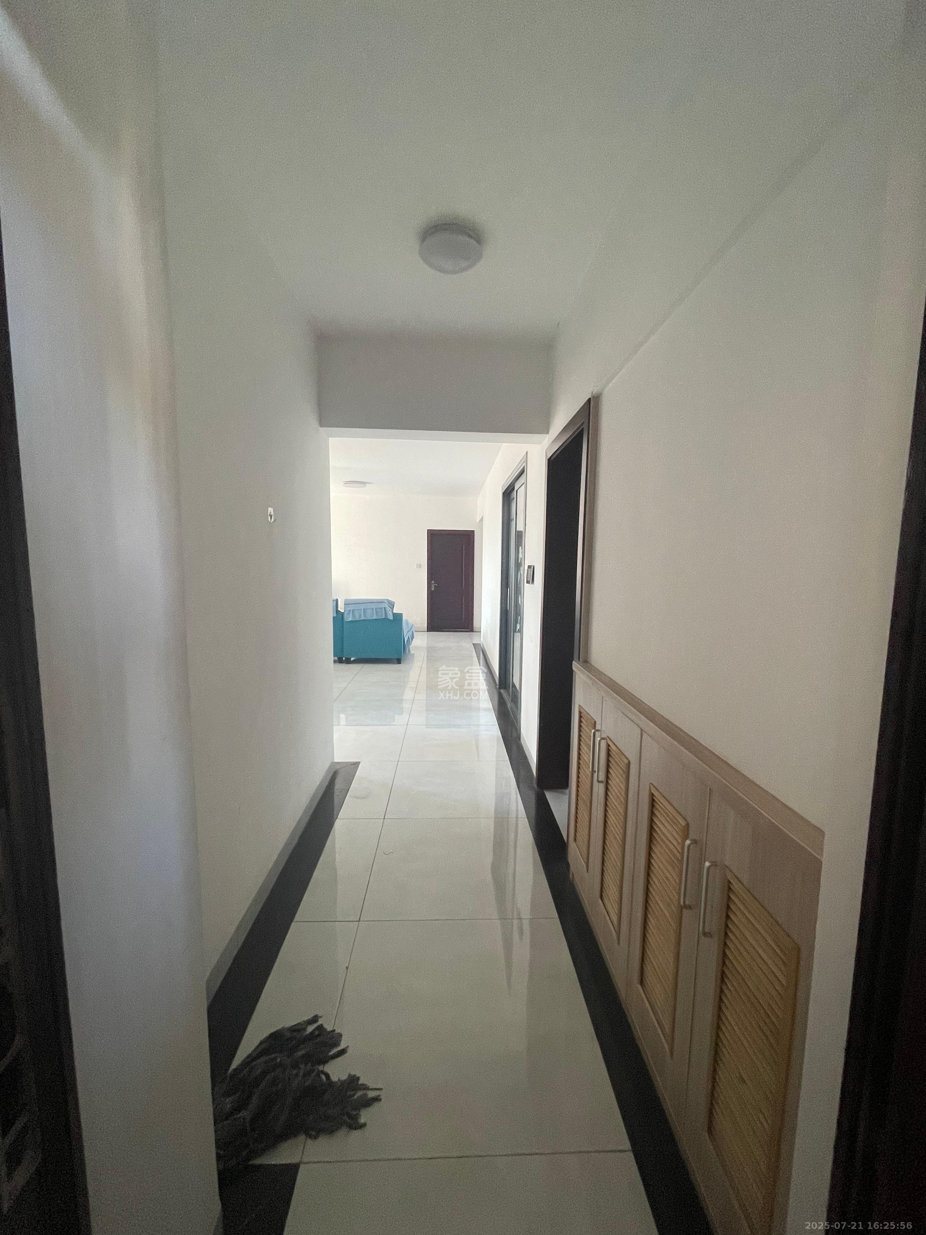 中悦领秀城 4室2厅0卫 2000.0元/月 中悦领秀城 4室2厅0卫 2000.0元/月室内图