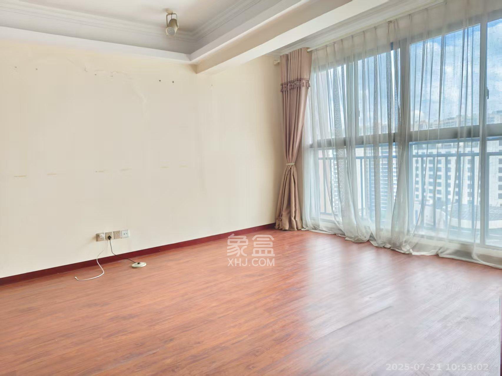 长城雅苑  3室2厅1卫    2500.0元/月室内图