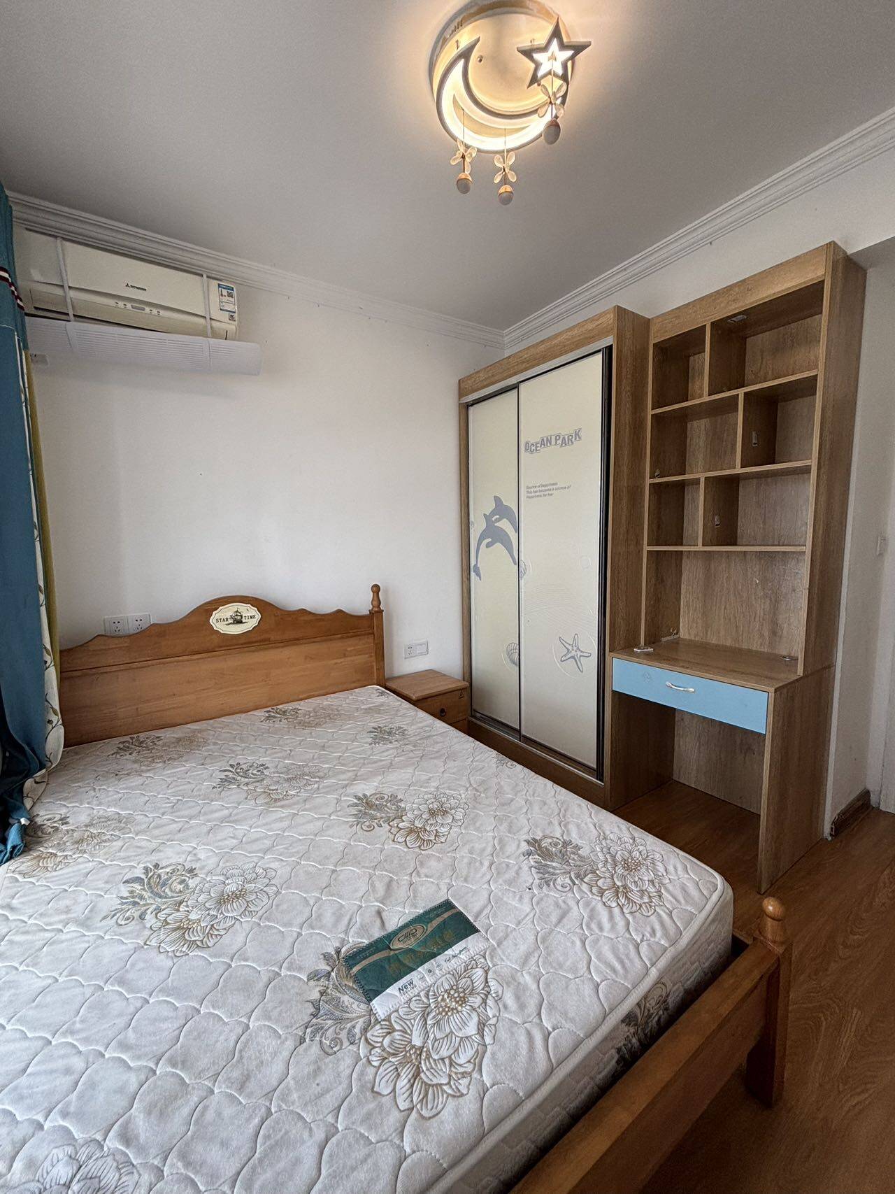 海秀花园 3室2厅2卫 3200.0元/月 海秀花园 3室2厅2卫 3200.0元/月室内图