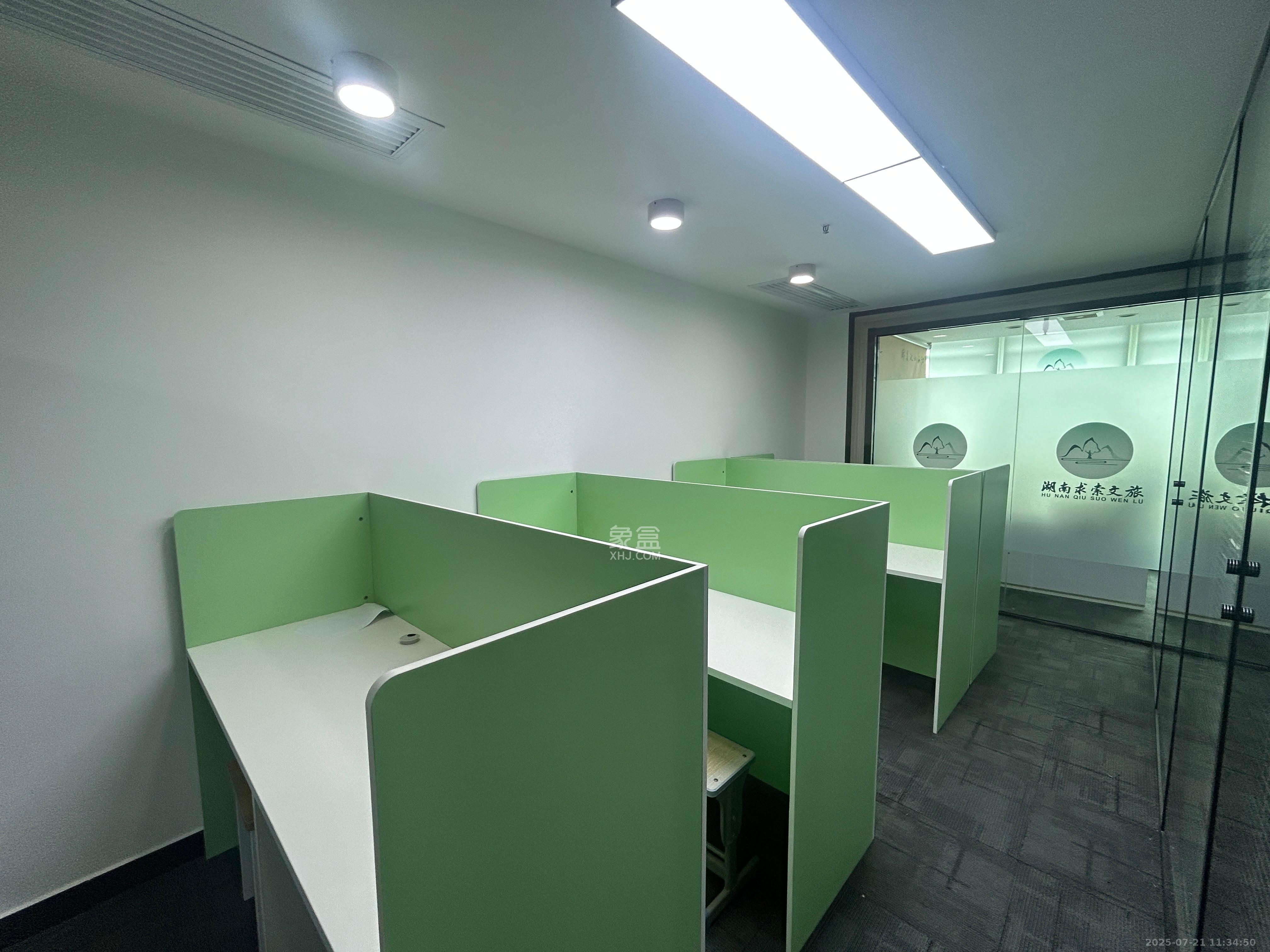 佳天国际新城  1室1厅1卫    9000.0元/月室内图