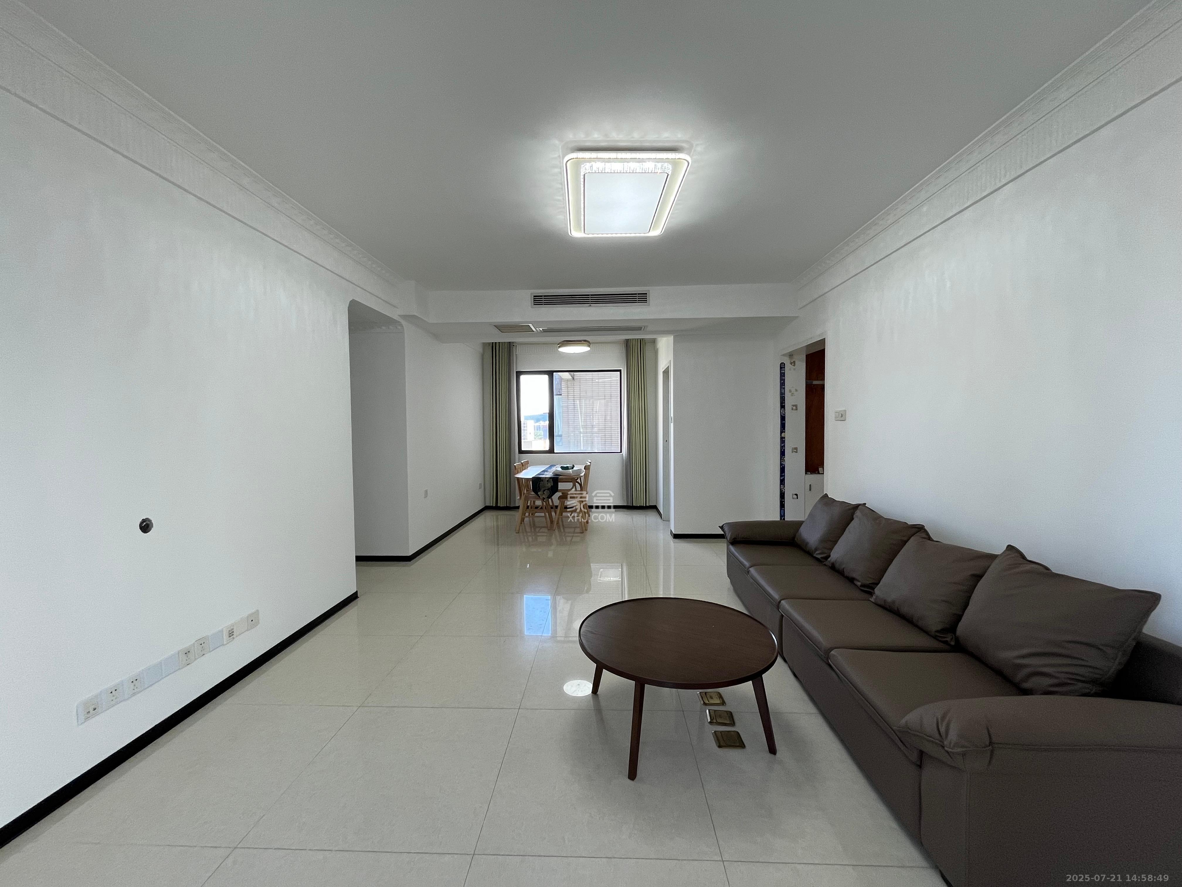 莱茵城 3室2厅1卫 2500.0元/月 莱茵城 3室2厅1卫 2500.0元/月室内图