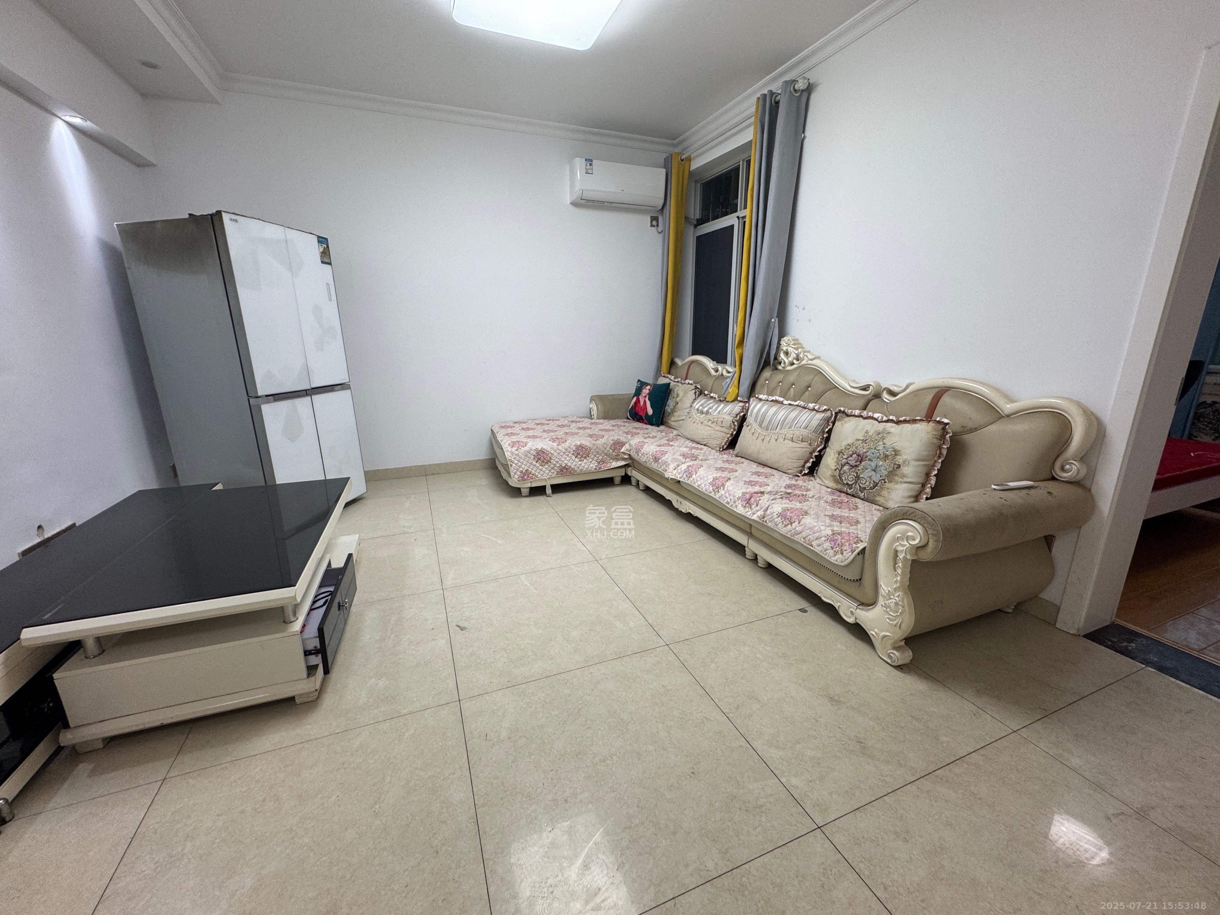 兴联母山小区 3室2厅1卫 1300.0元/月 兴联母山小区 3室2厅1卫 1300.0元/月室内图