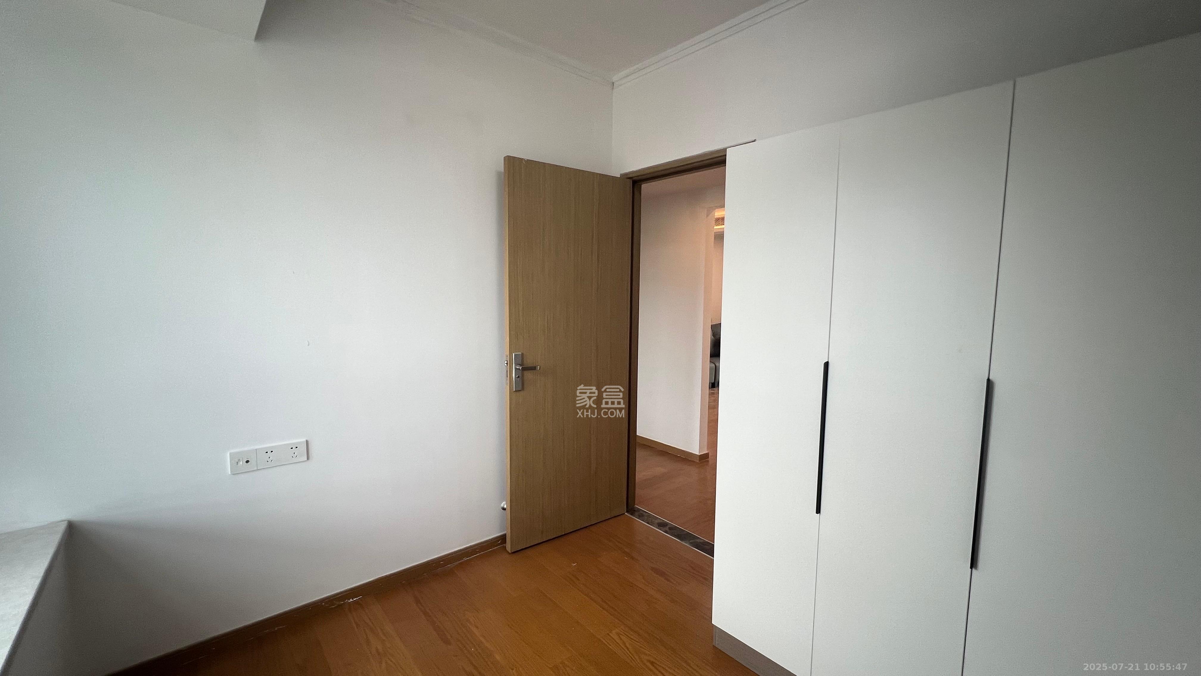 清控湖山雅居北区 4室2厅2卫 3200.0元/月 清控湖山雅居北区 4室2厅2卫 3200.0元/月室内图