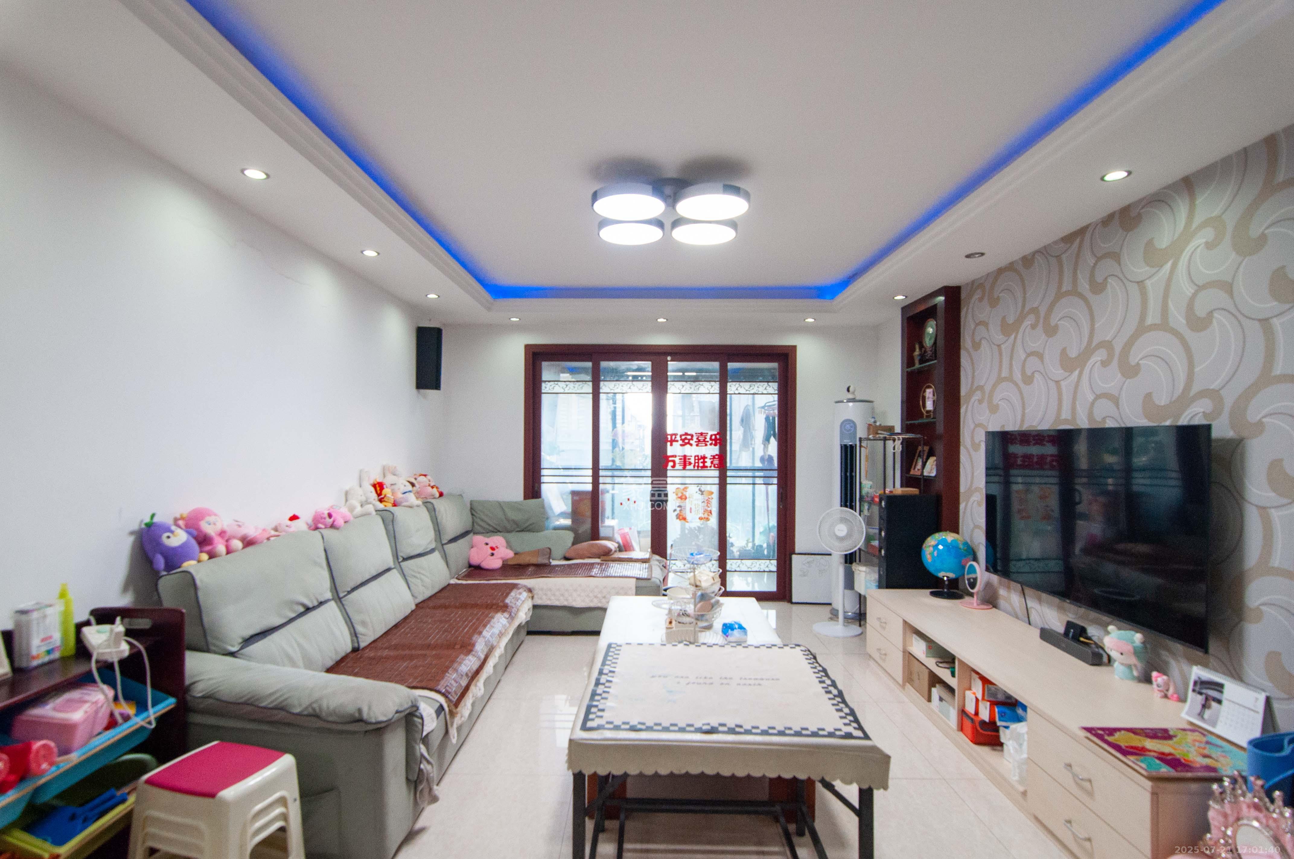 高鑫麓城  3室2厅2卫    138.0万 高鑫麓城  3室2厅2卫    138.0万