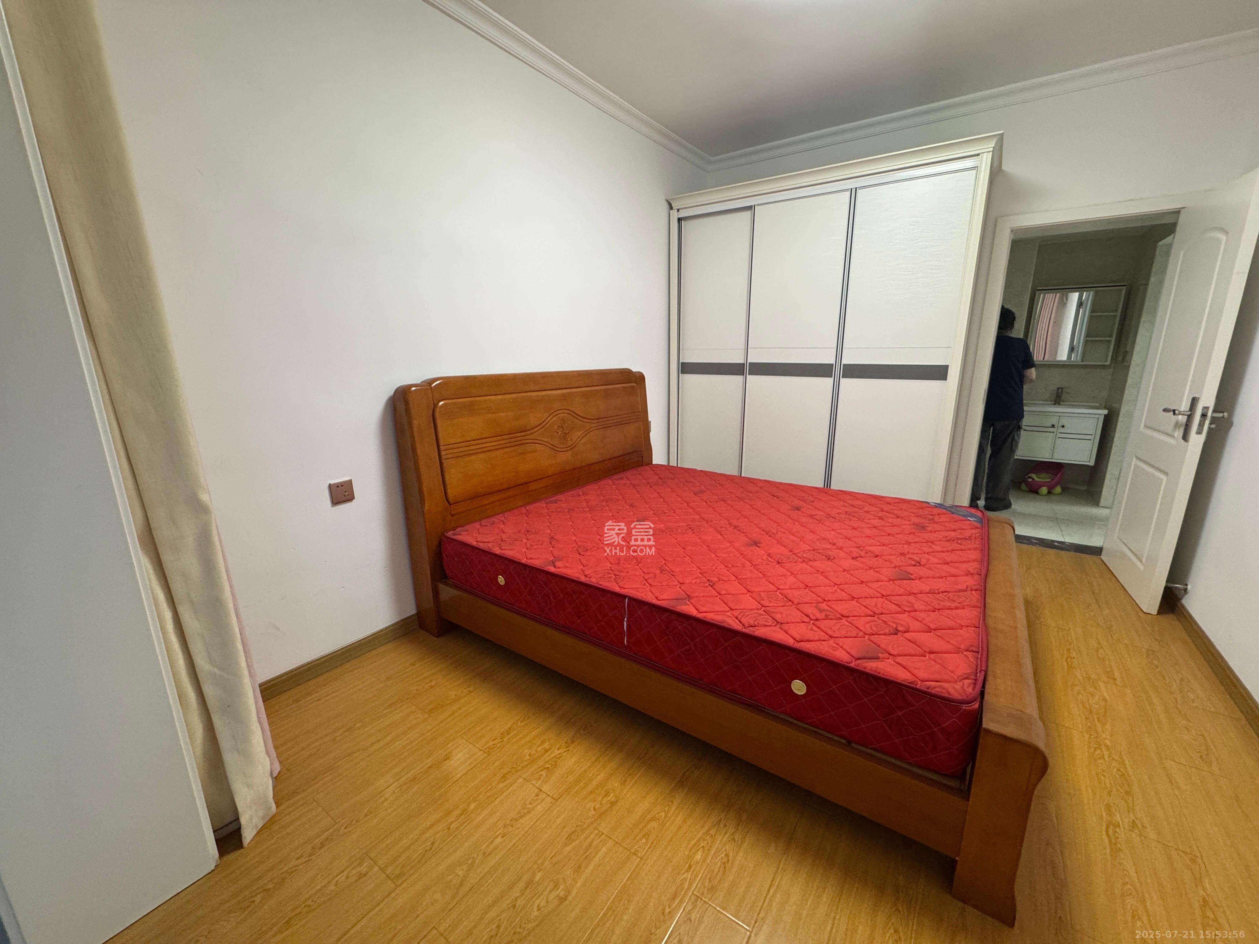 兴联母山小区 3室2厅1卫 1300.0元/月 兴联母山小区 3室2厅1卫 1300.0元/月室内图