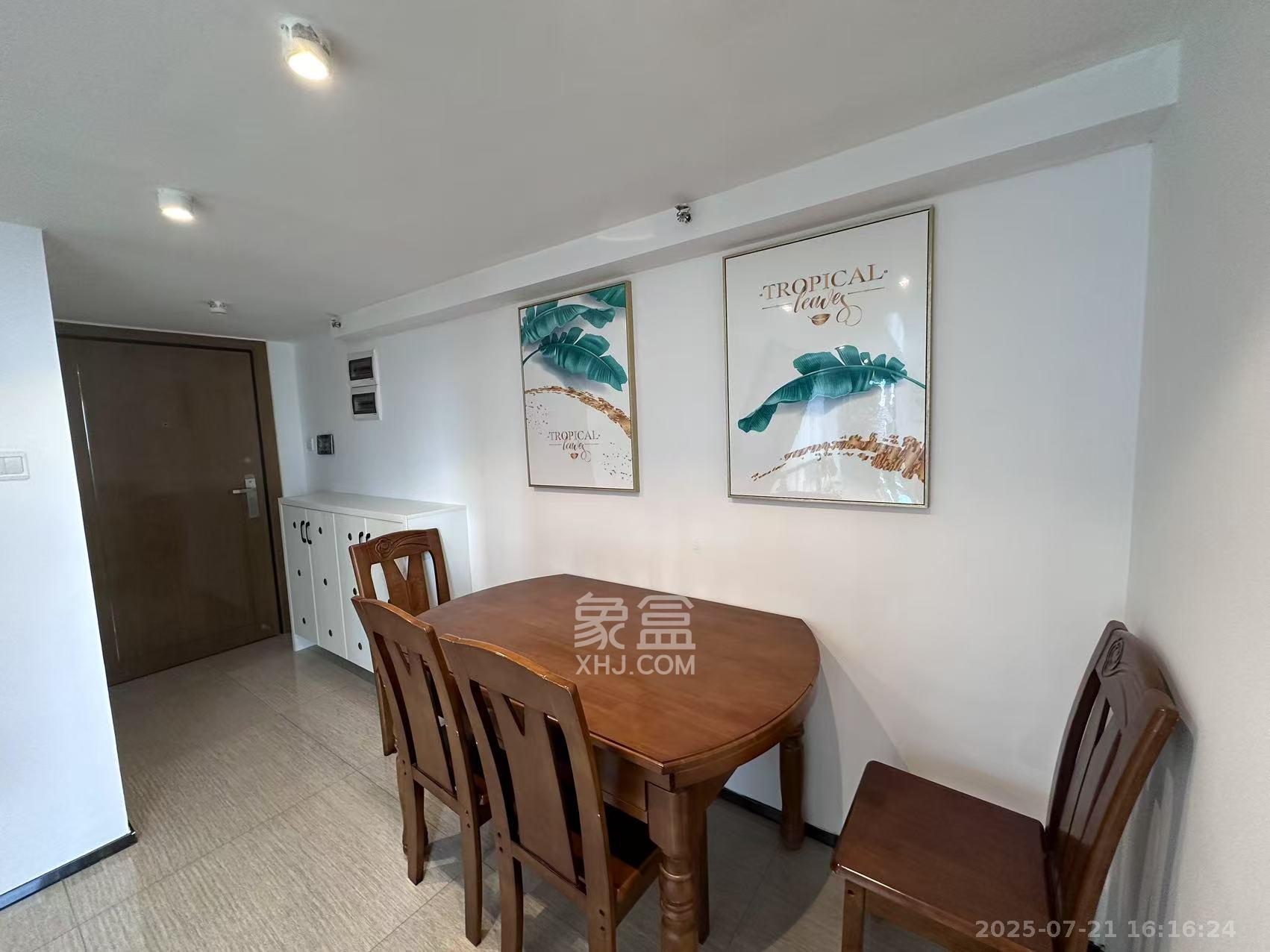 恒大翡翠华庭 3室2厅2卫 2000.0元/月 恒大翡翠华庭 3室2厅2卫 2000.0元/月室内图