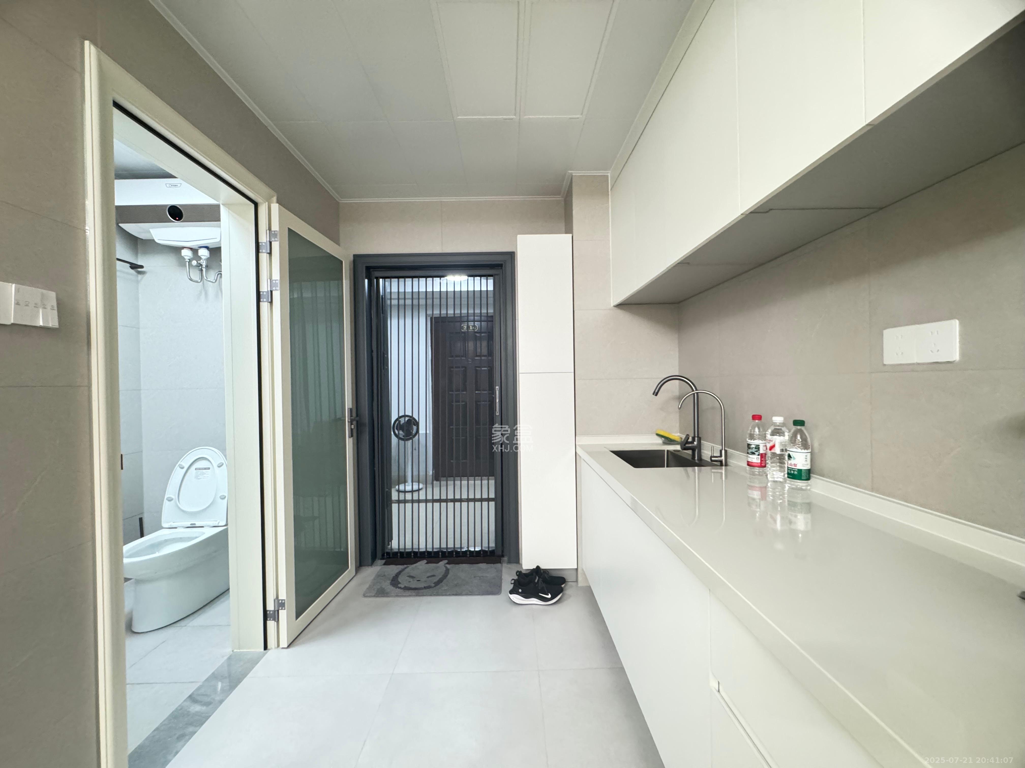 阳光锦城 1室1厅1卫 2200.0元/月 阳光锦城 1室1厅1卫 2200.0元/月室内图