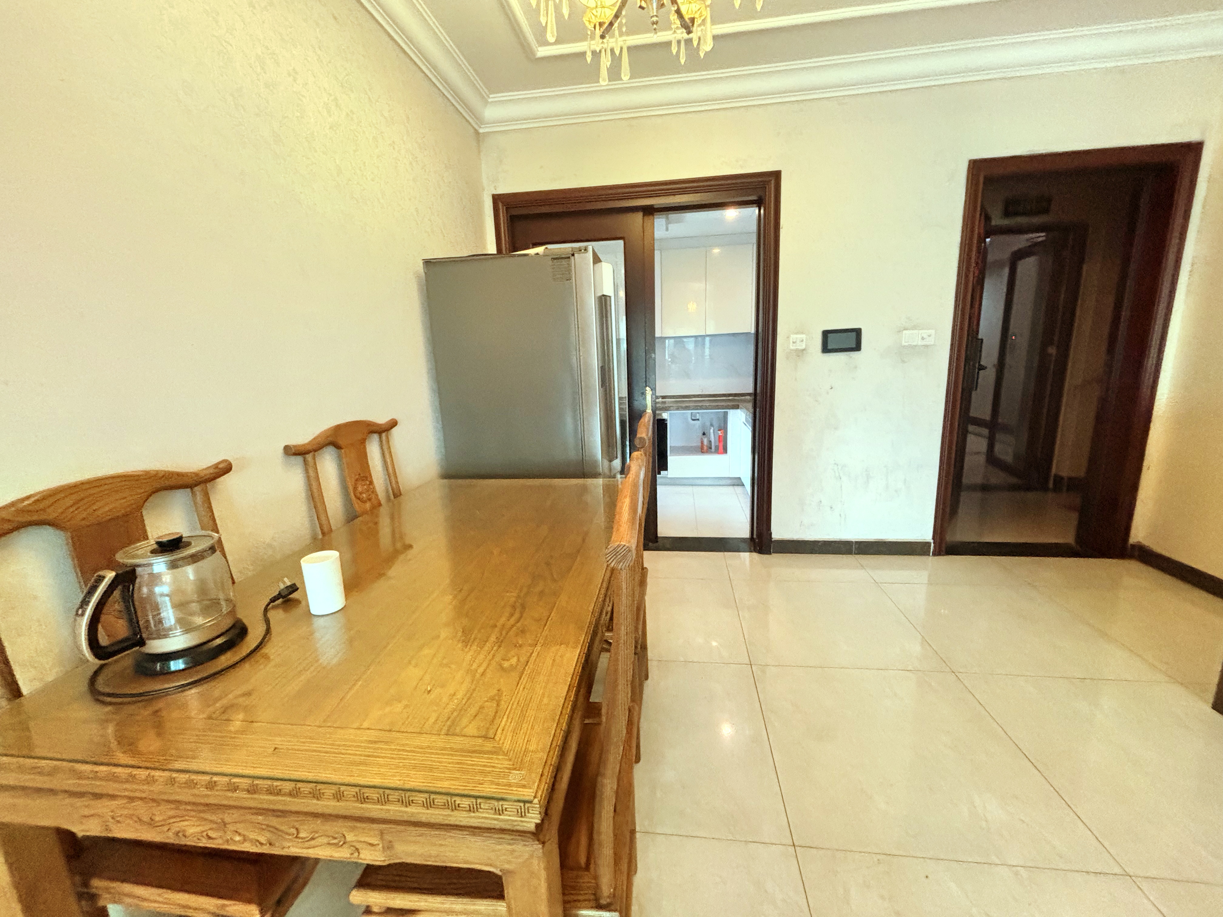 恒大绿洲 3室2厅2卫 2000.0元/月 恒大绿洲 3室2厅2卫 2000.0元/月室内图