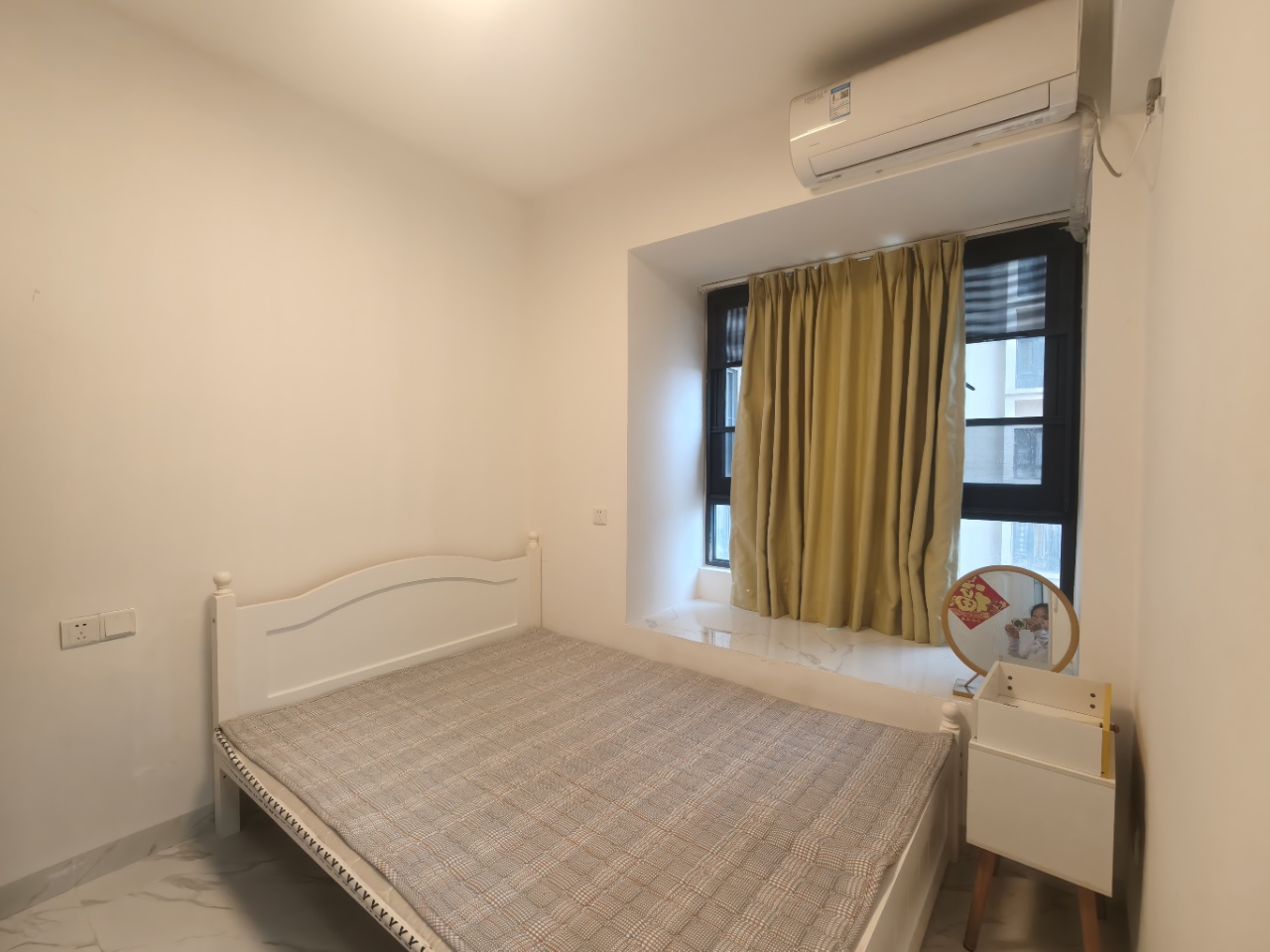 万达广场骏豪仕家(万达公馆)  3室2厅2卫    2600.0元/月 万达广场骏豪仕家(万达公馆)  3室2厅2卫    2600.0元/月室内图