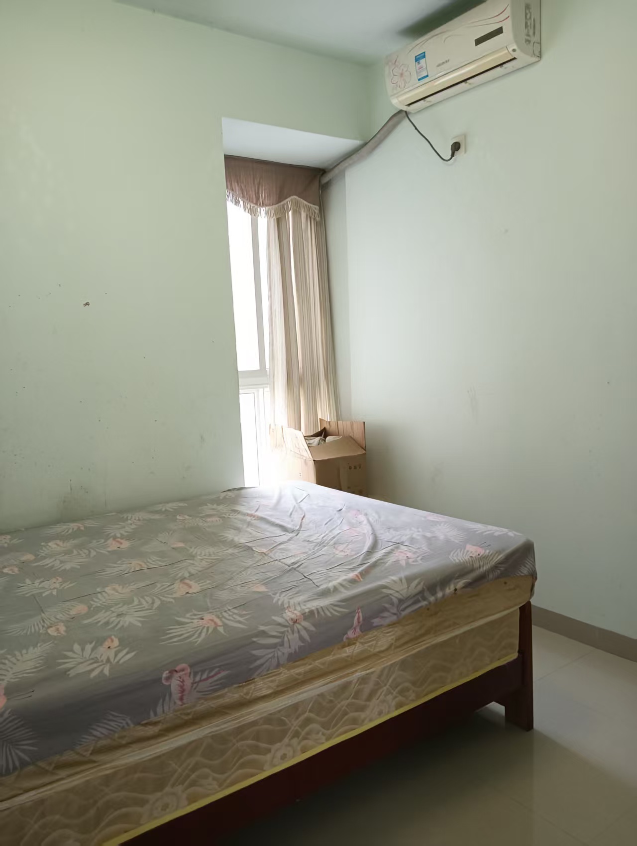 春熙苑 2室2厅1卫 2100.0元/月 春熙苑 2室2厅1卫 2100.0元/月室内图