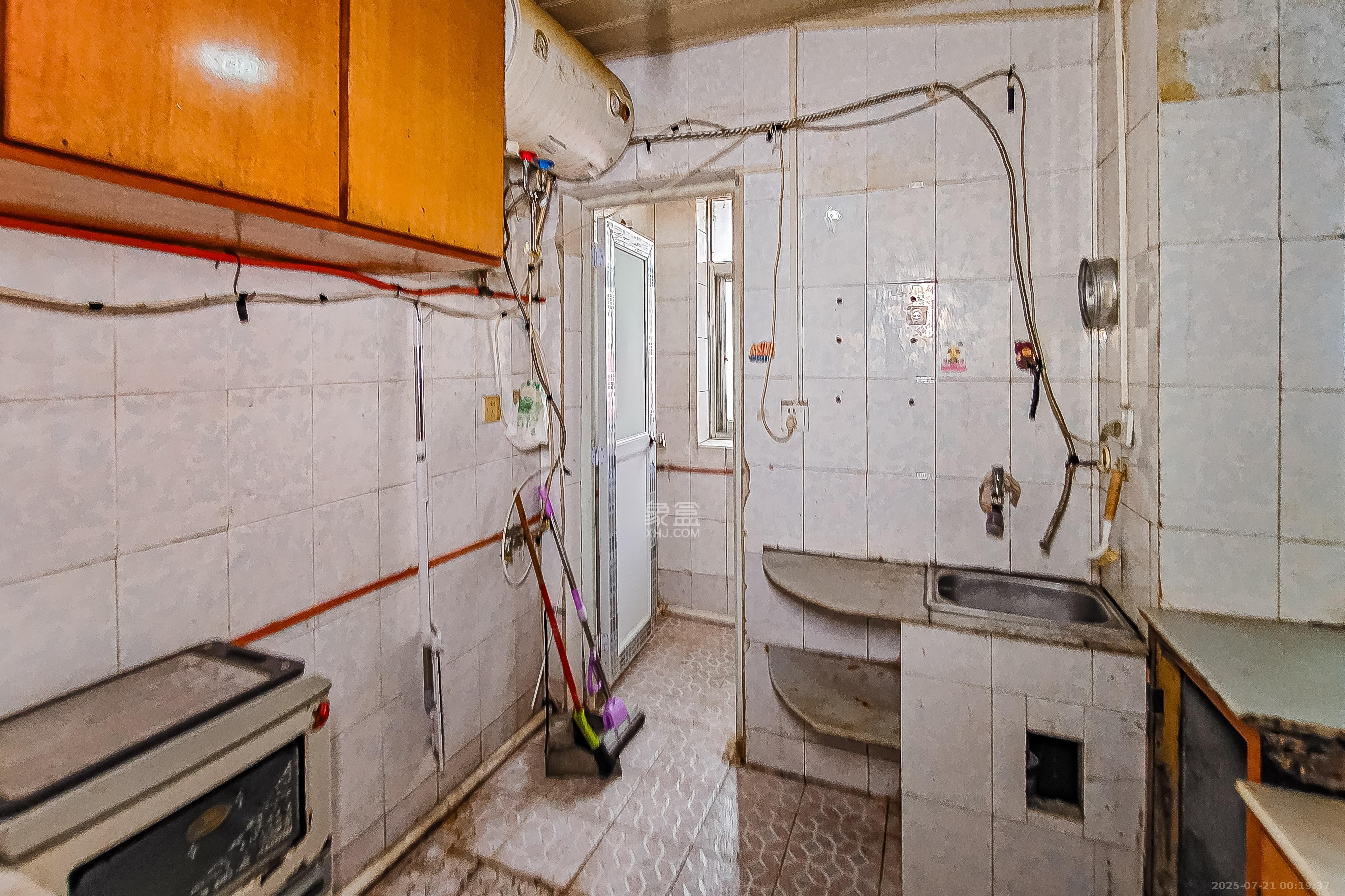 文庙坪小区  2室1厅1卫    62.8万 文庙坪小区  2室1厅1卫    62.8万厨房