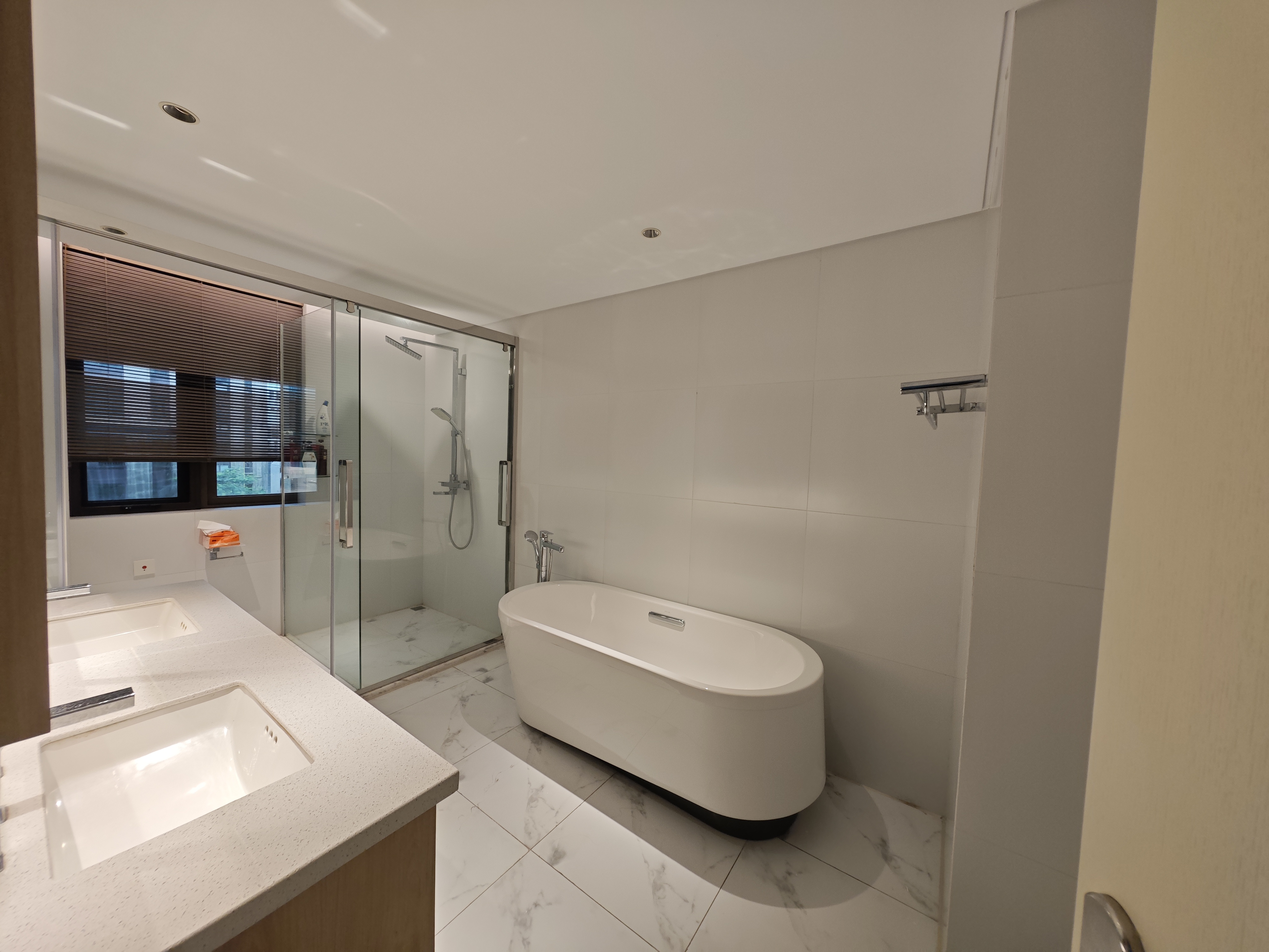 海航豪庭北苑 5室2厅4卫 10000.0元/月 海航豪庭北苑 5室2厅4卫 10000.0元/月室内图