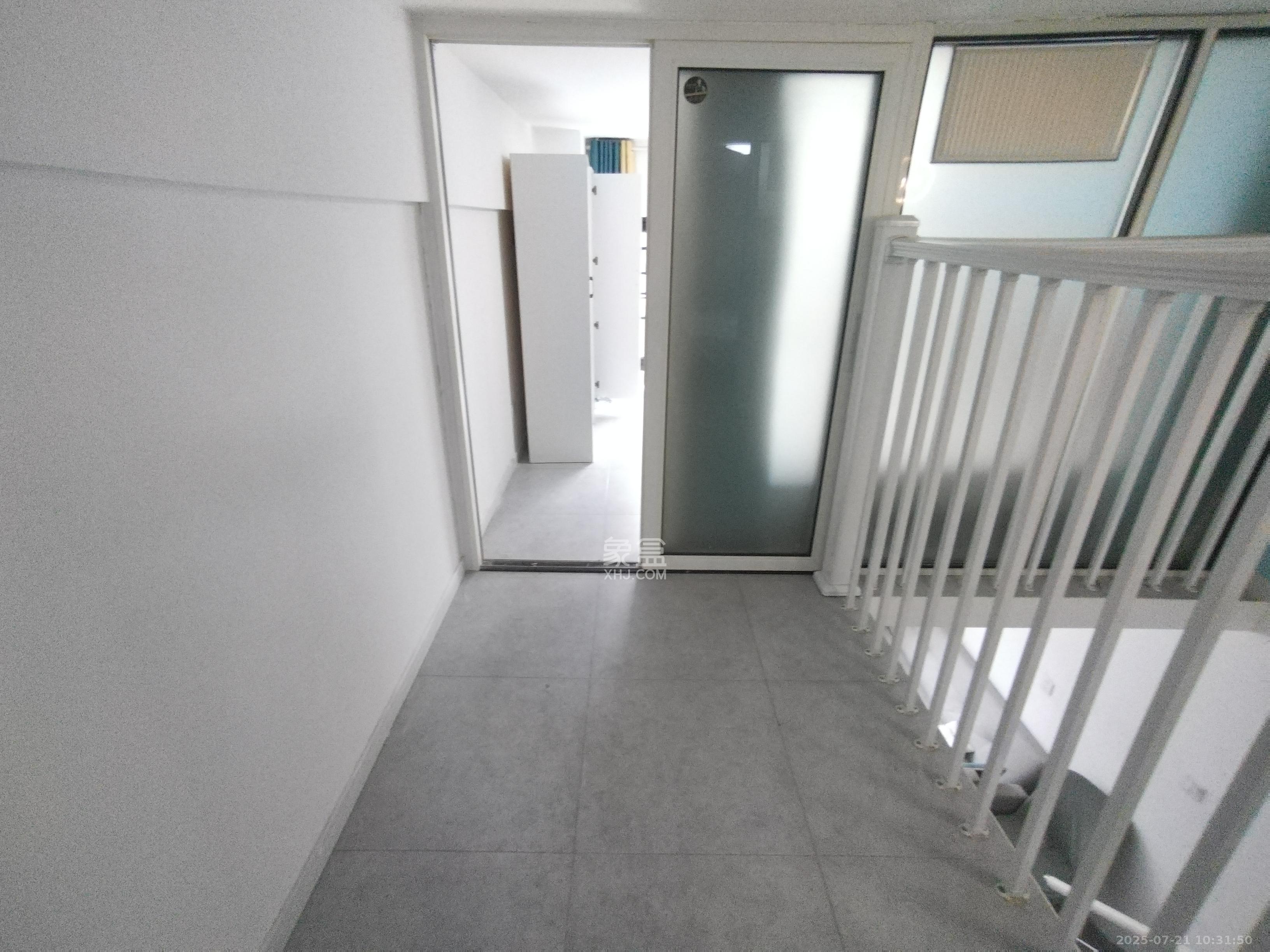 华润琨瑜府  1室1厅1卫   2250.00元/月室内图