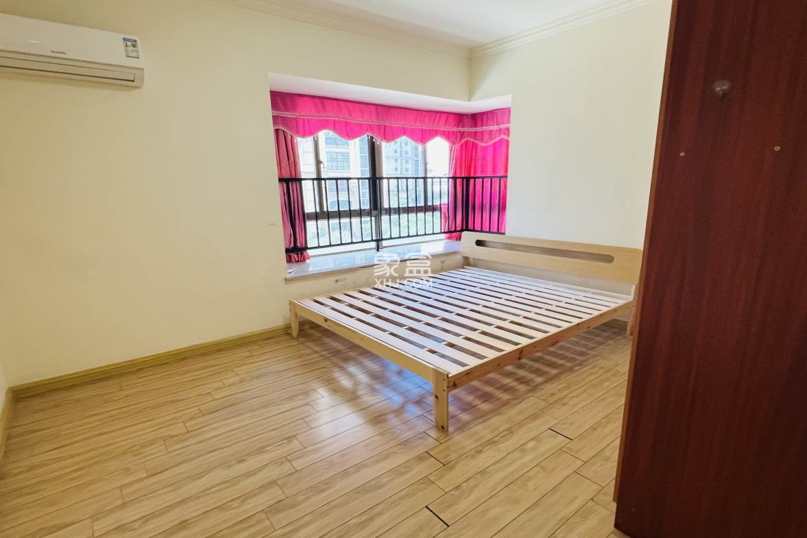 碧桂园 3室2厅1卫 1600.0元/月 碧桂园 3室2厅1卫 1600.0元/月室内图