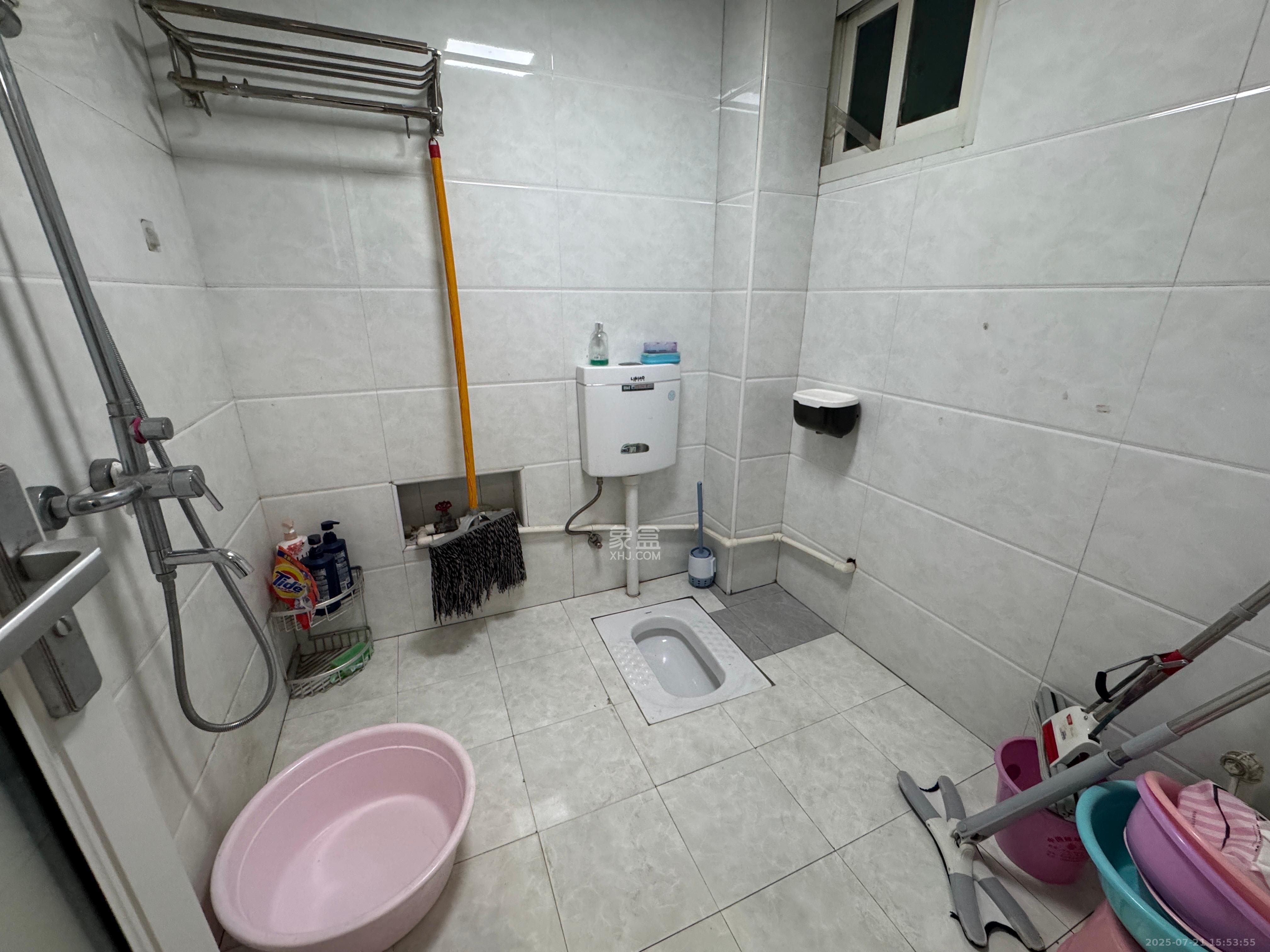 兴联母山小区 3室2厅1卫 1300.0元/月 兴联母山小区 3室2厅1卫 1300.0元/月室内图