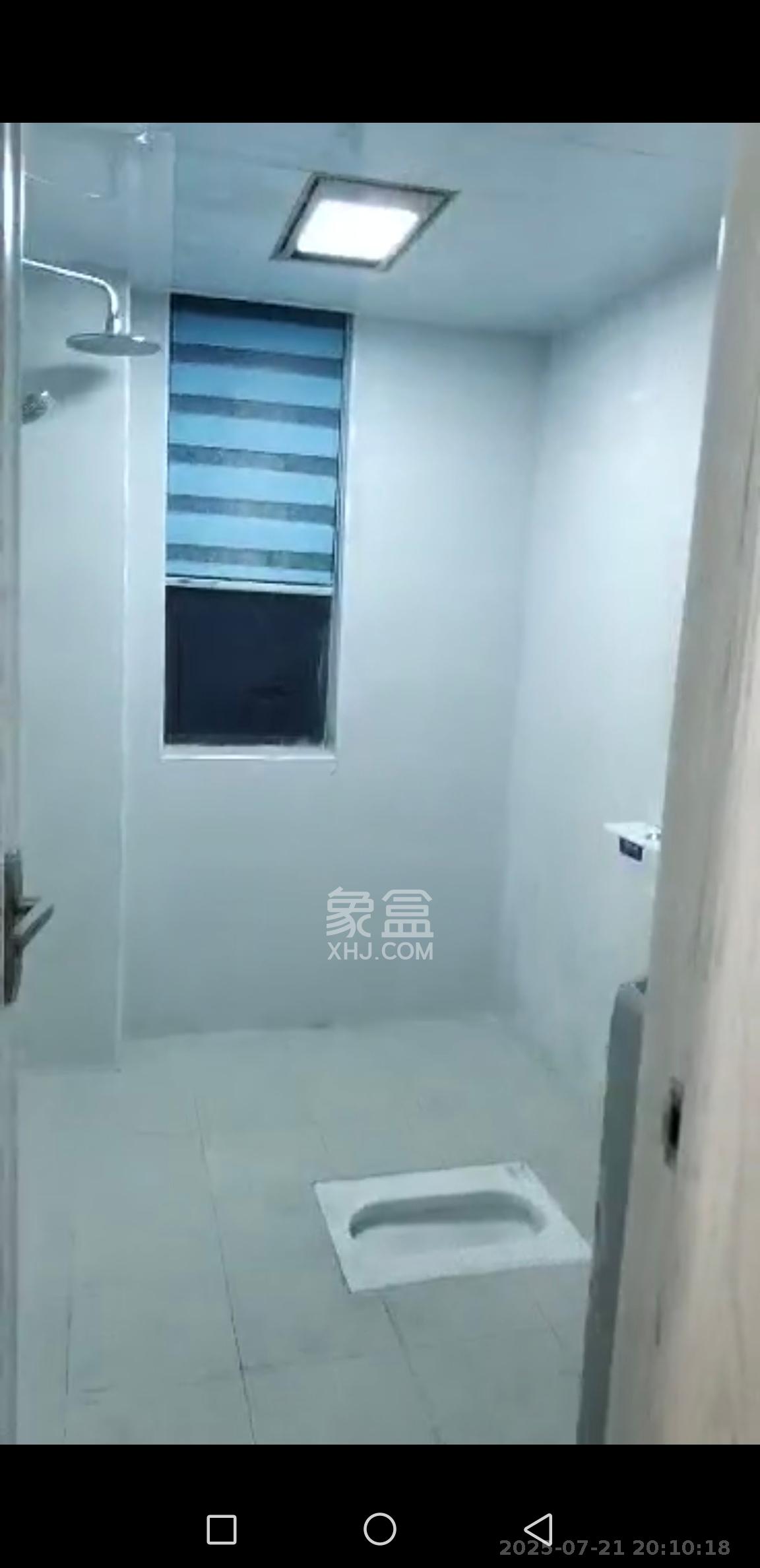 恒基凯旋门三期  3室2厅1卫    1800.0元/月室内图