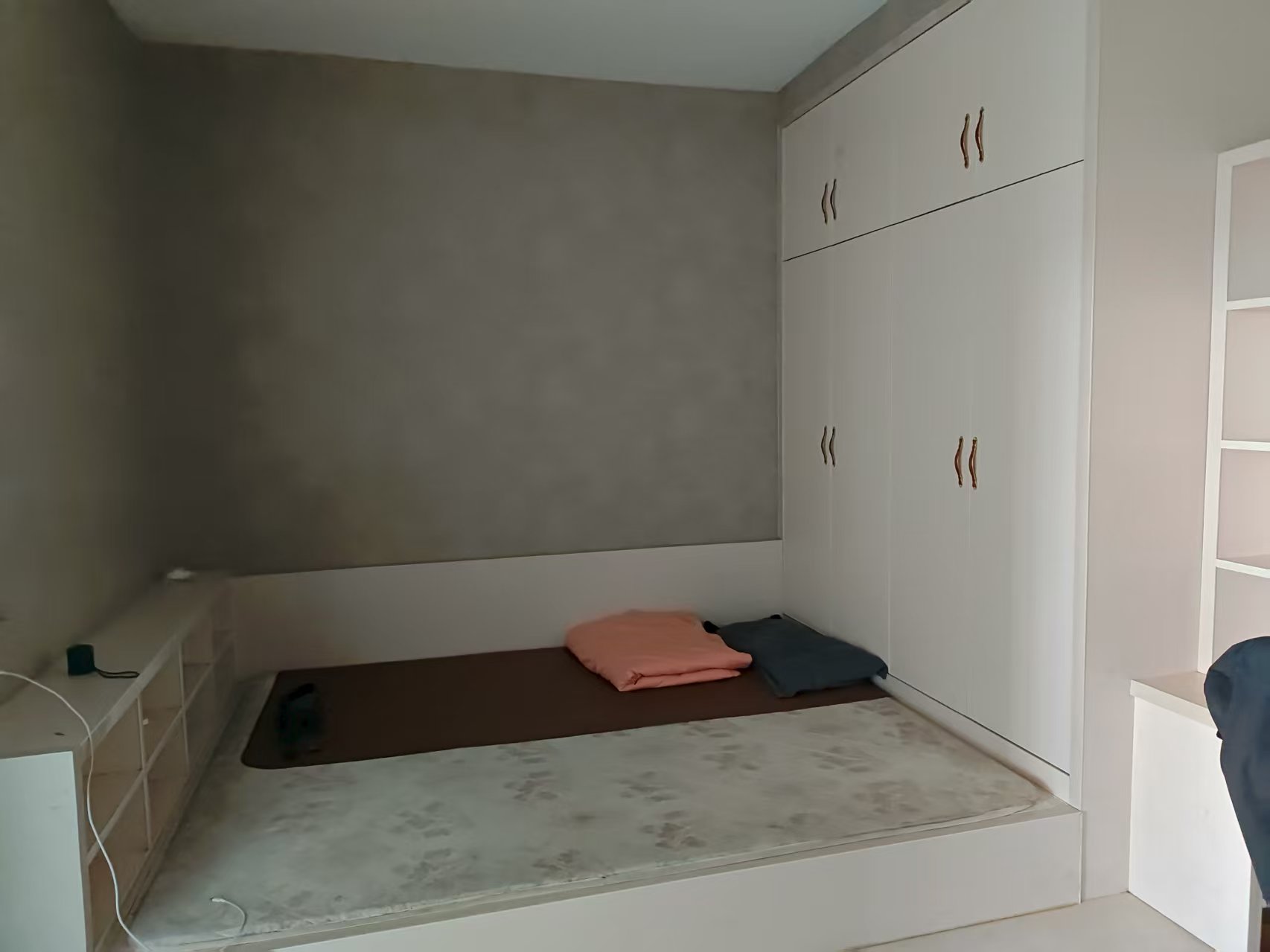 万城国际  1室2厅1卫    800.0元/月 万城国际  1室2厅1卫    800.0元/月小区图