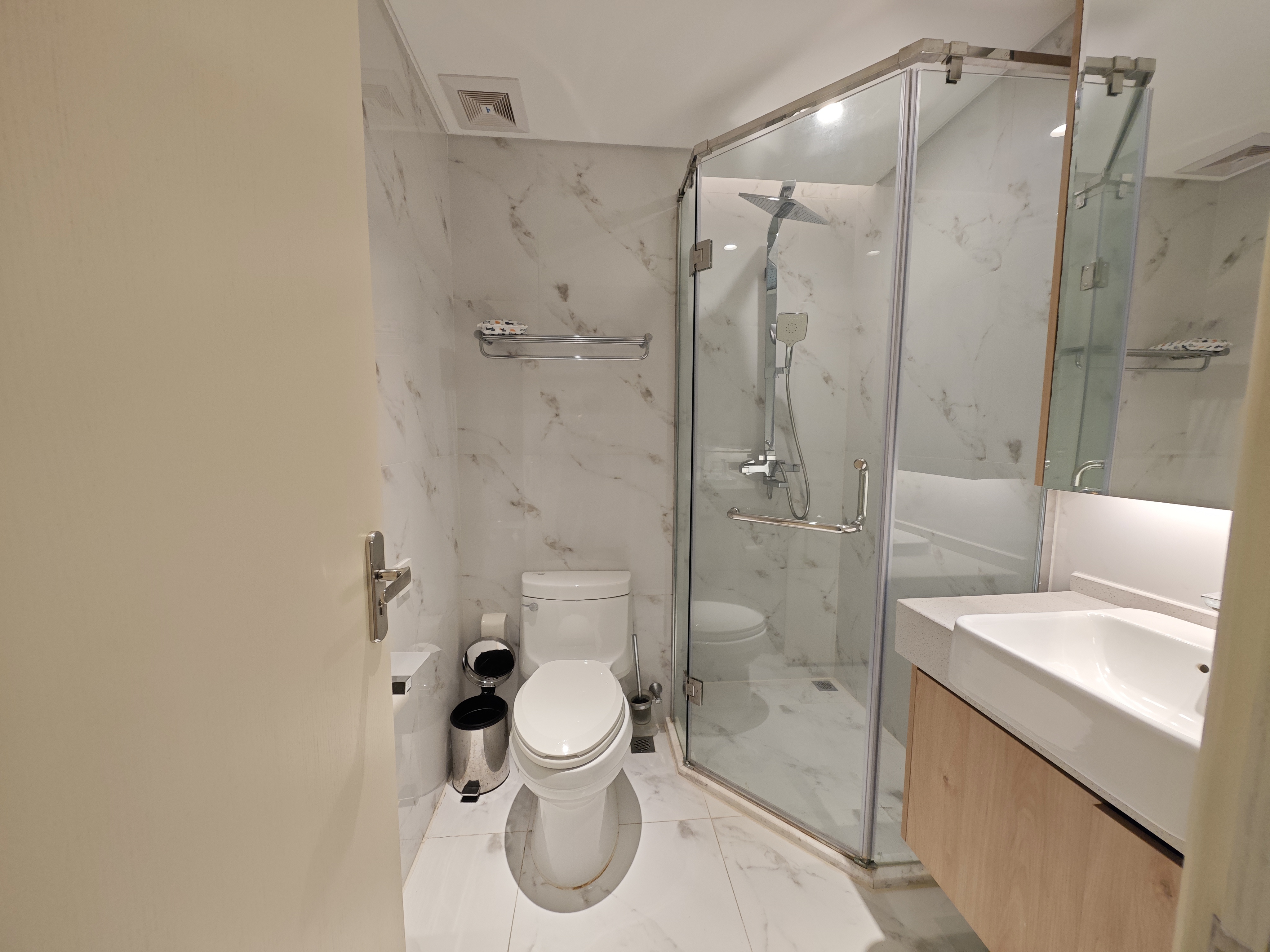 海航豪庭北苑 5室2厅4卫 10000.0元/月 海航豪庭北苑 5室2厅4卫 10000.0元/月室内图