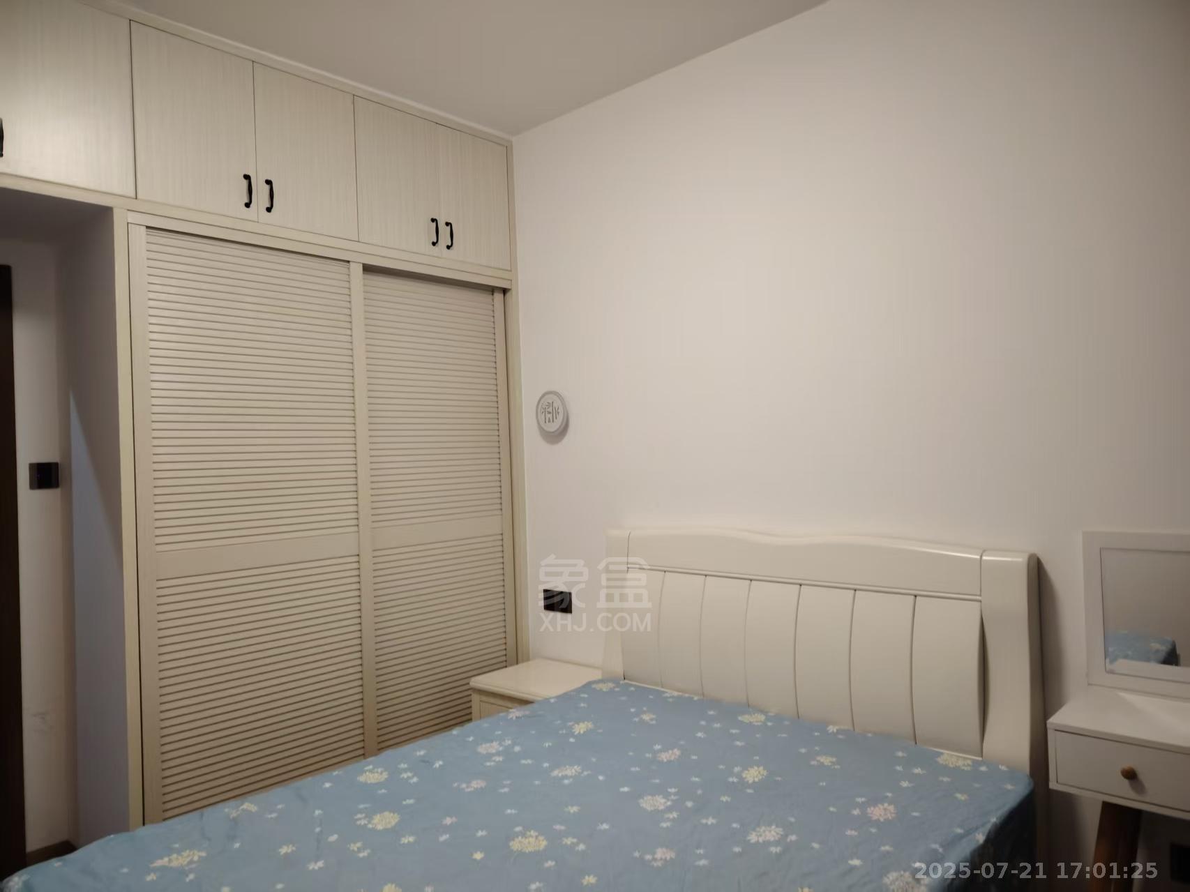 日盛山湖城 4室2厅2卫 2300.0元/月 日盛山湖城 4室2厅2卫 2300.0元/月室内图