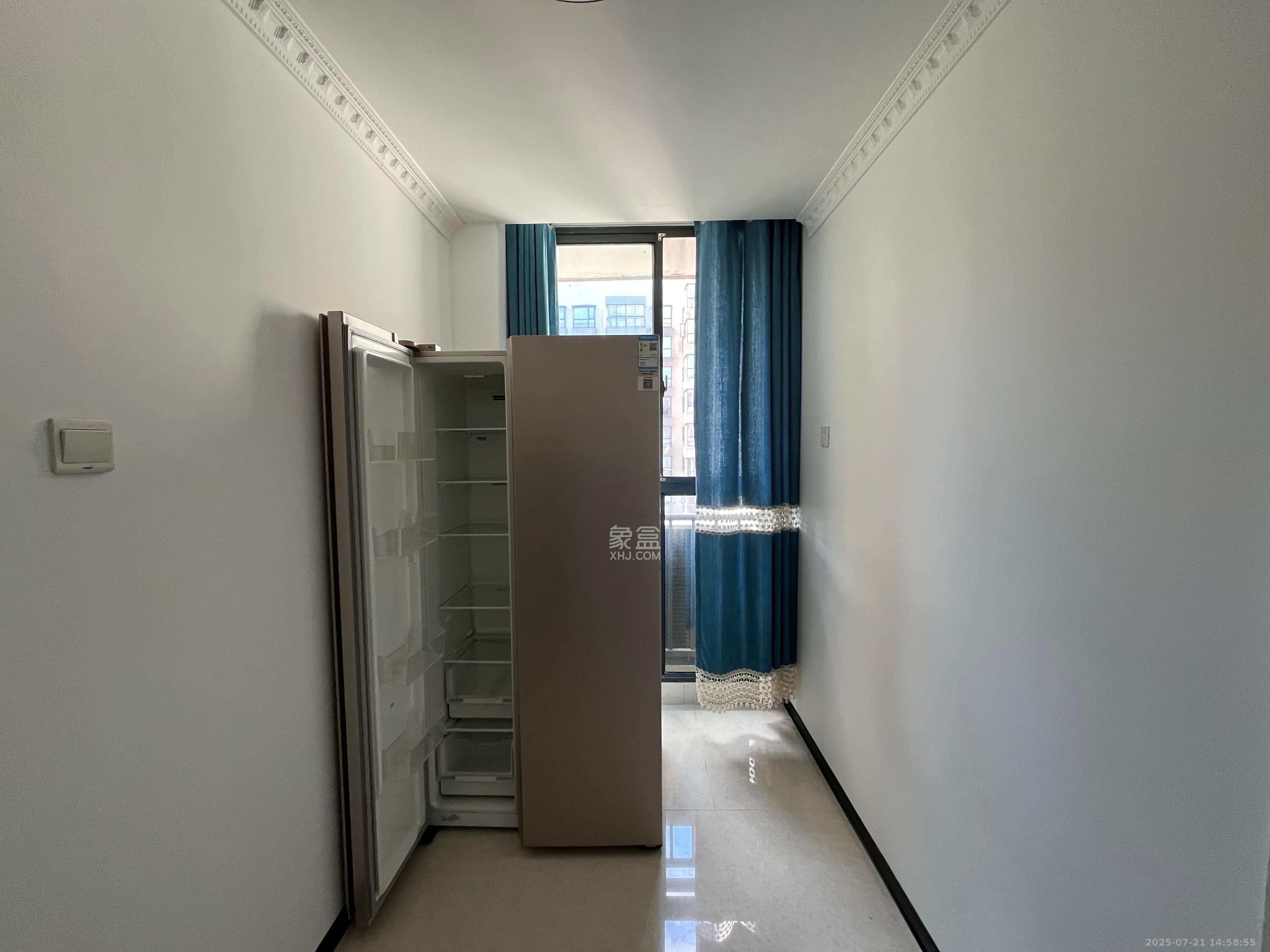 莱茵城 3室2厅1卫 2500.0元/月 莱茵城 3室2厅1卫 2500.0元/月室内图