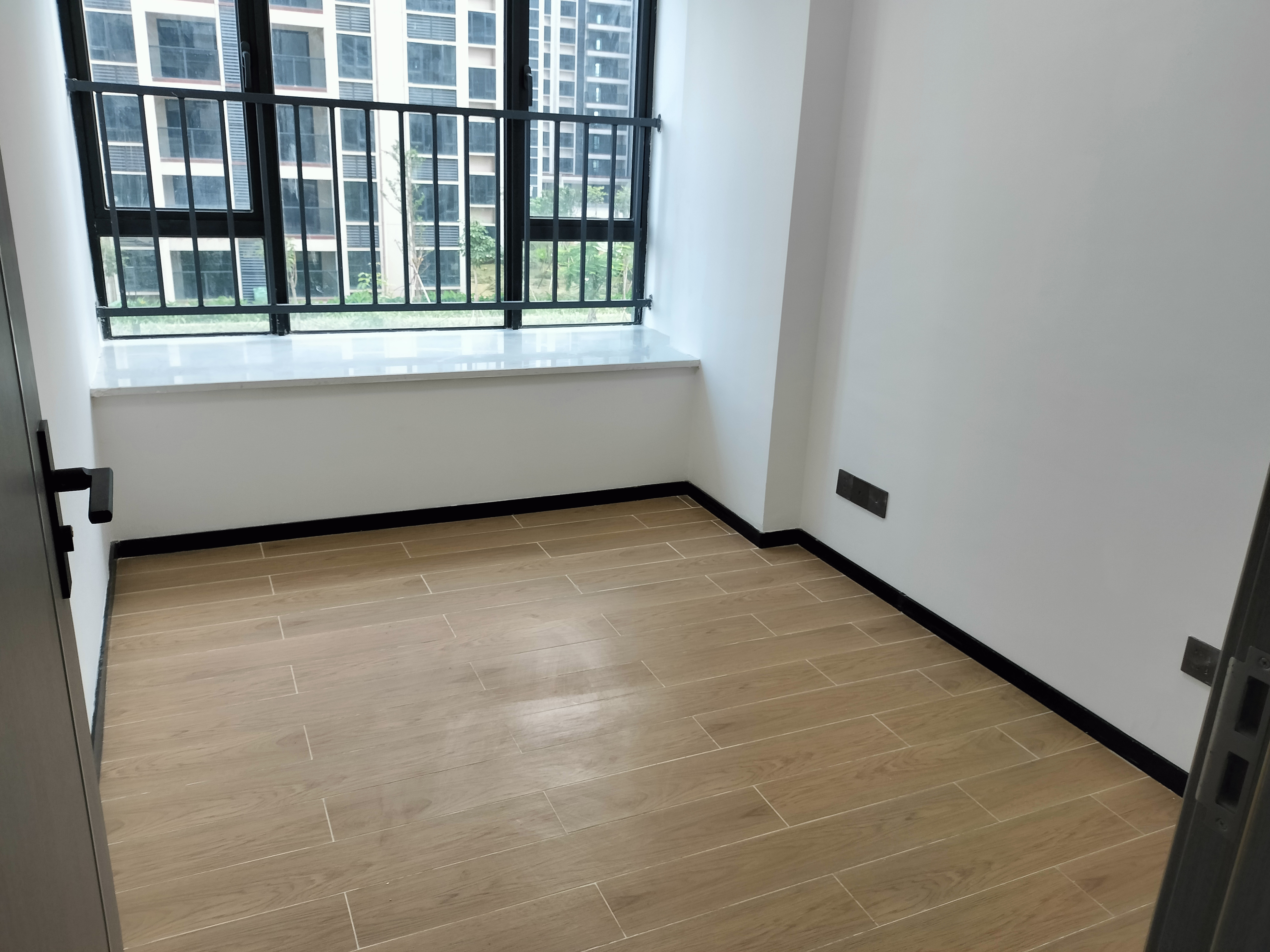 瑞和园 4室2厅2卫 2500.0元/月 瑞和园 4室2厅2卫 2500.0元/月室内图