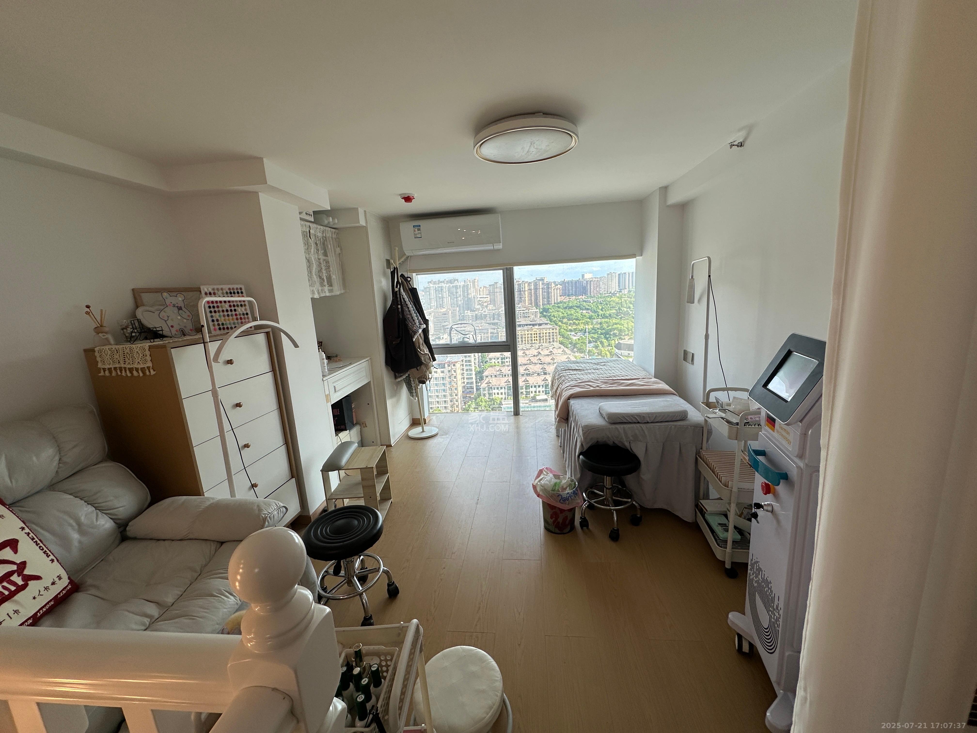 卓越伊景寓 1室0厅0卫 1800.0元/月 卓越伊景寓 1室0厅0卫 1800.0元/月室内图