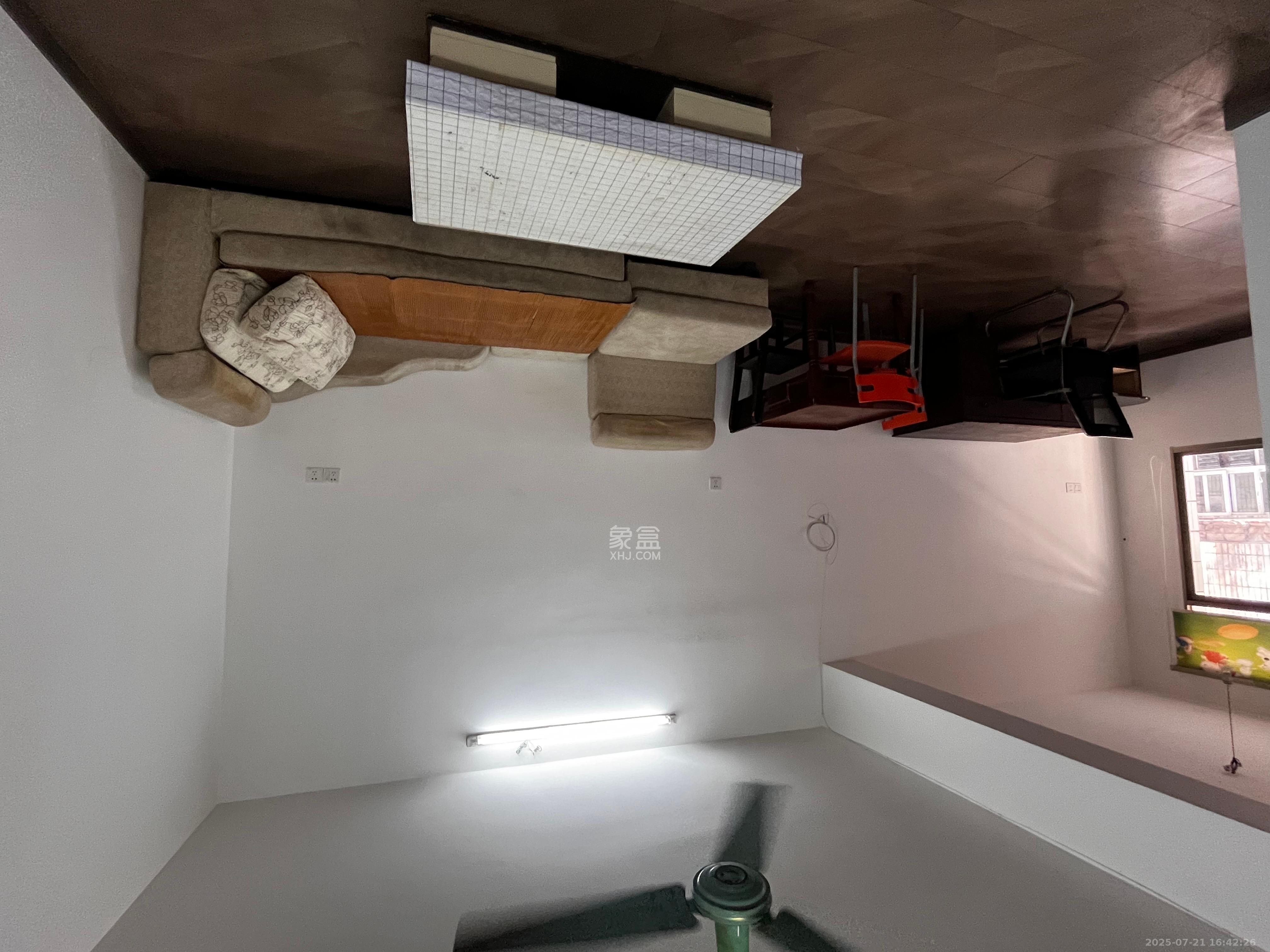 涧塘小区 2室1厅1卫 1600.0元/月 涧塘小区 2室1厅1卫 1600.0元/月室内图