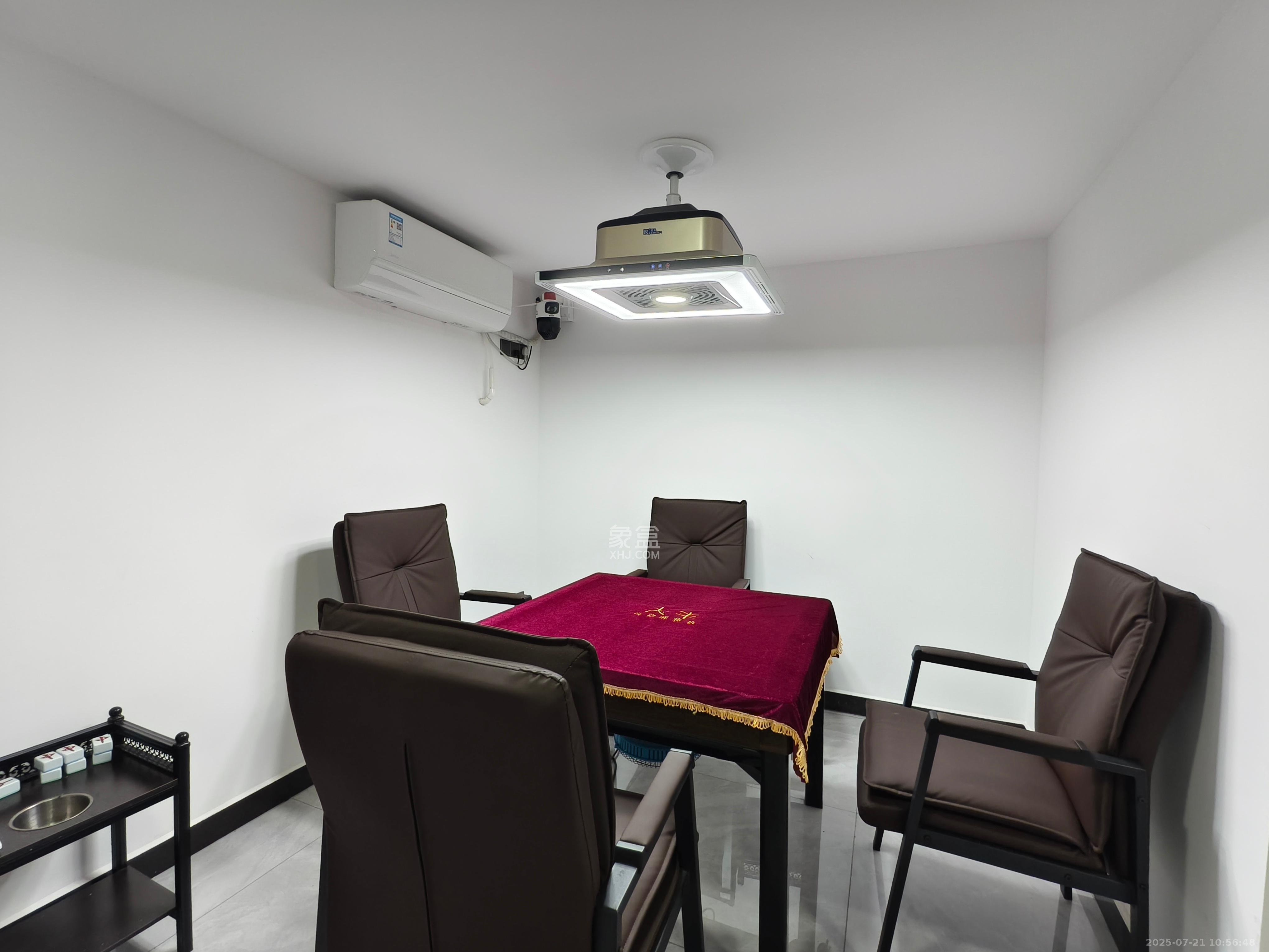 碧桂园翘楚棠  3室1厅1卫    1200.0元/月 碧桂园翘楚棠  3室1厅1卫    1200.0元/月