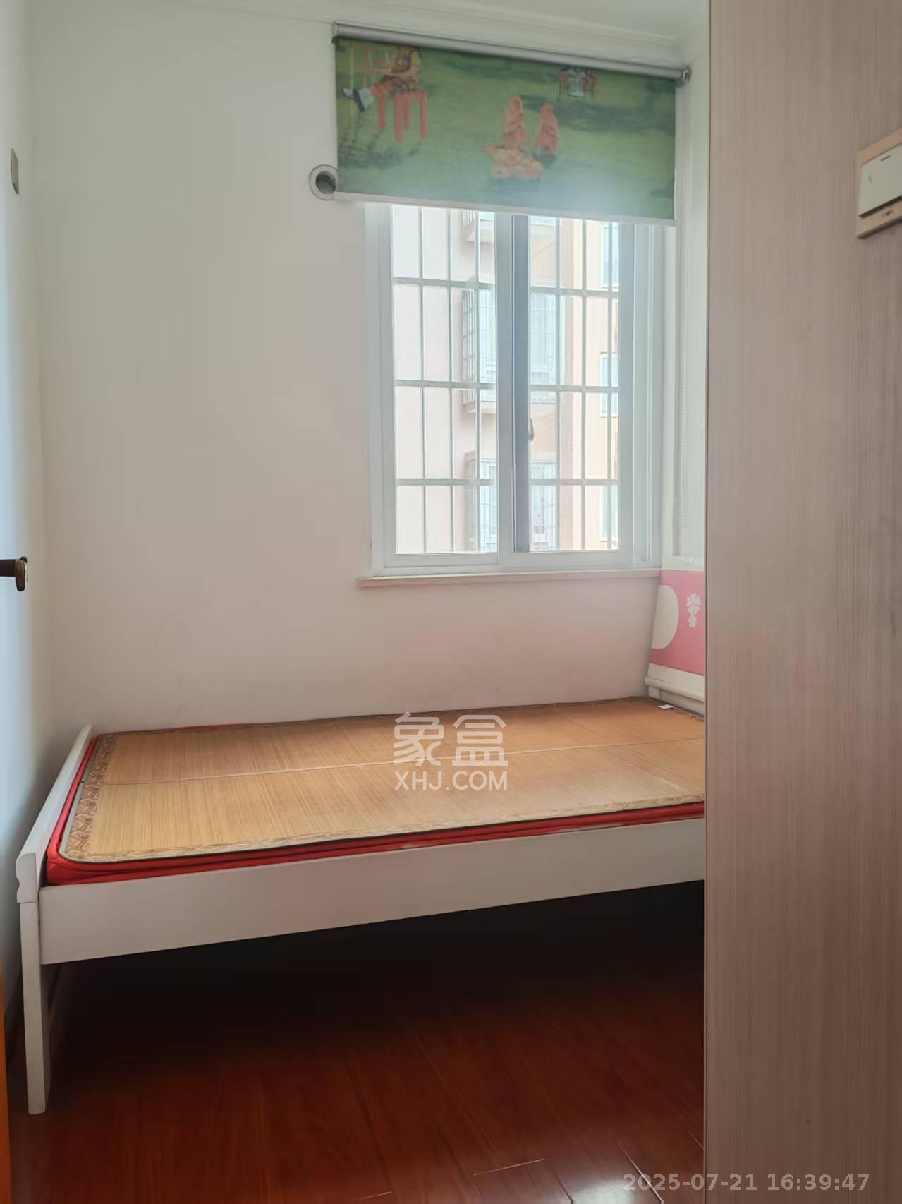 泊林晶城  4室2厅2卫    1700.0元/月 泊林晶城  4室2厅2卫    1700.0元/月室内图