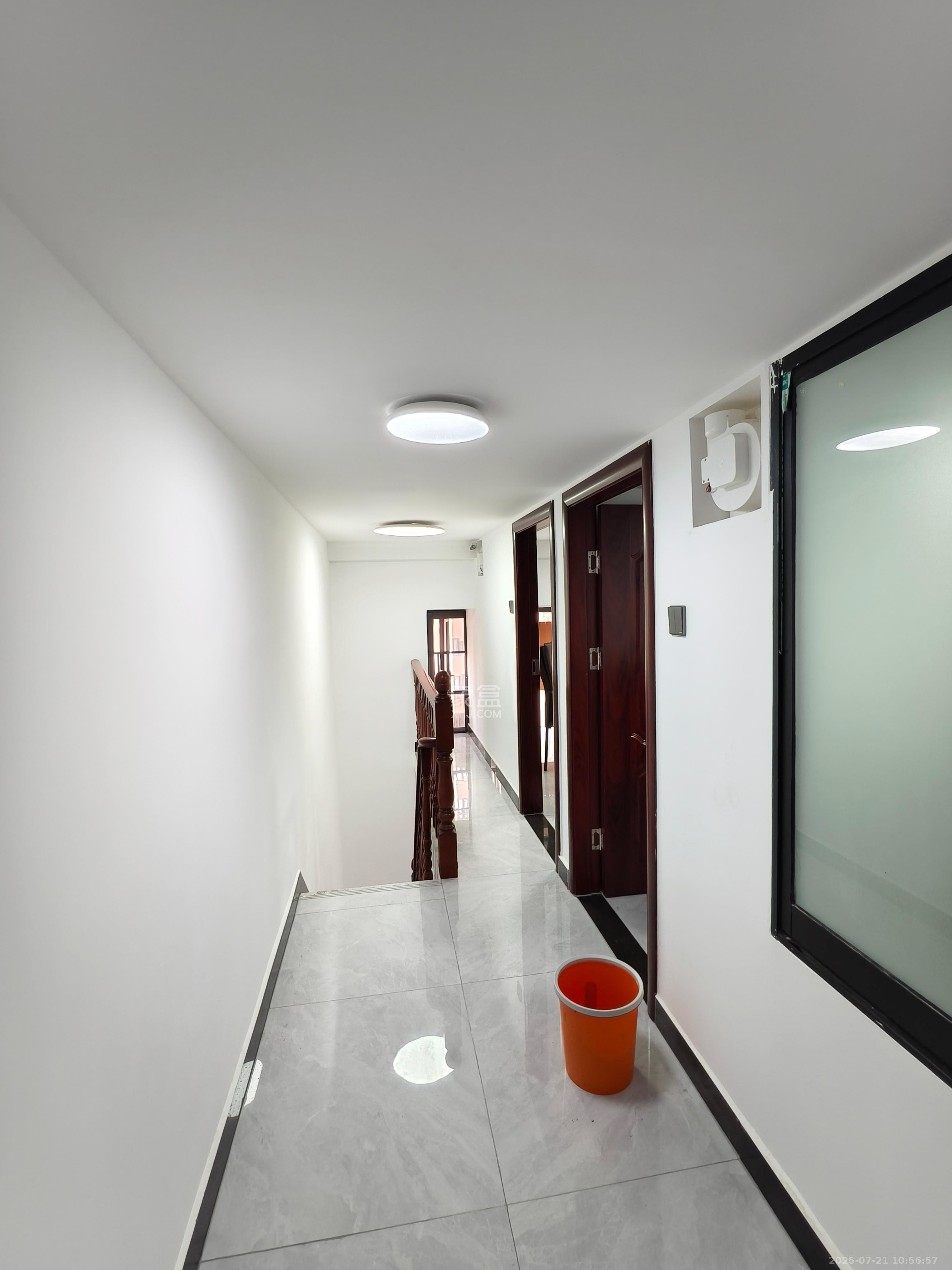 碧桂园翘楚棠  3室1厅1卫    1200.0元/月 碧桂园翘楚棠  3室1厅1卫    1200.0元/月室内图