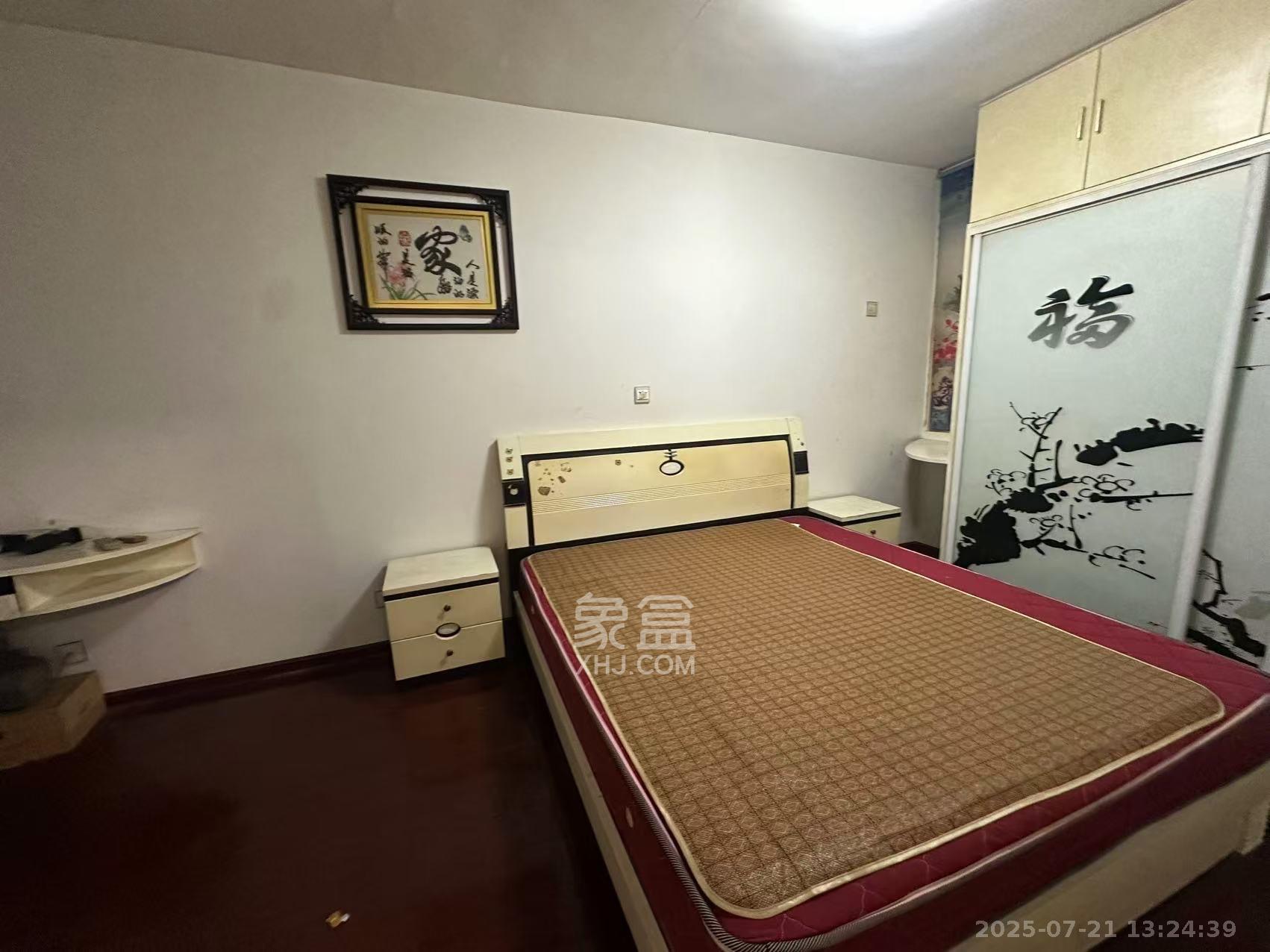 鄱阳小区  1室2厅1卫    1200.0元/月 鄱阳小区  1室2厅1卫    1200.0元/月室内图