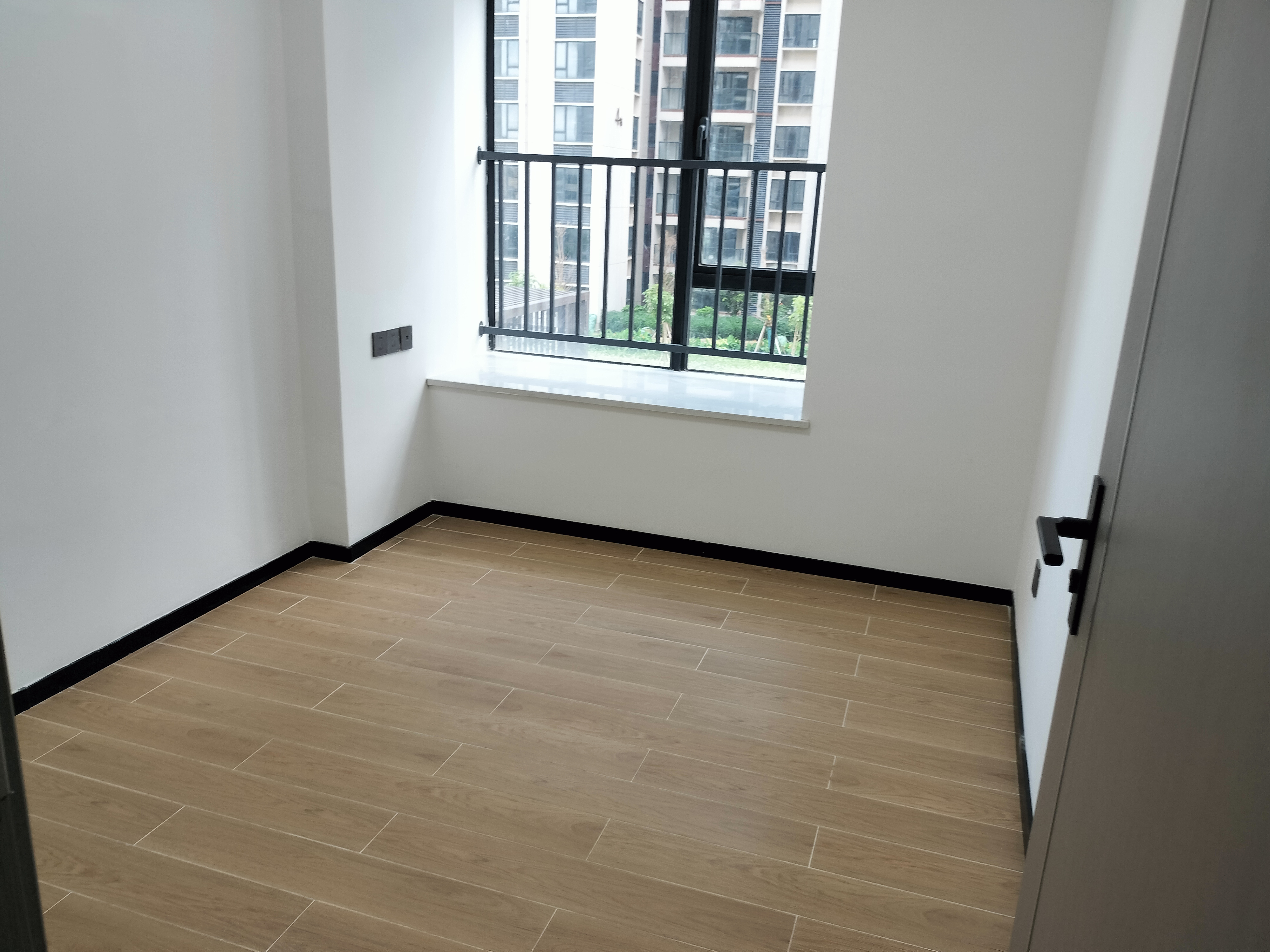 瑞和园 4室2厅2卫 2500.0元/月 瑞和园 4室2厅2卫 2500.0元/月室内图