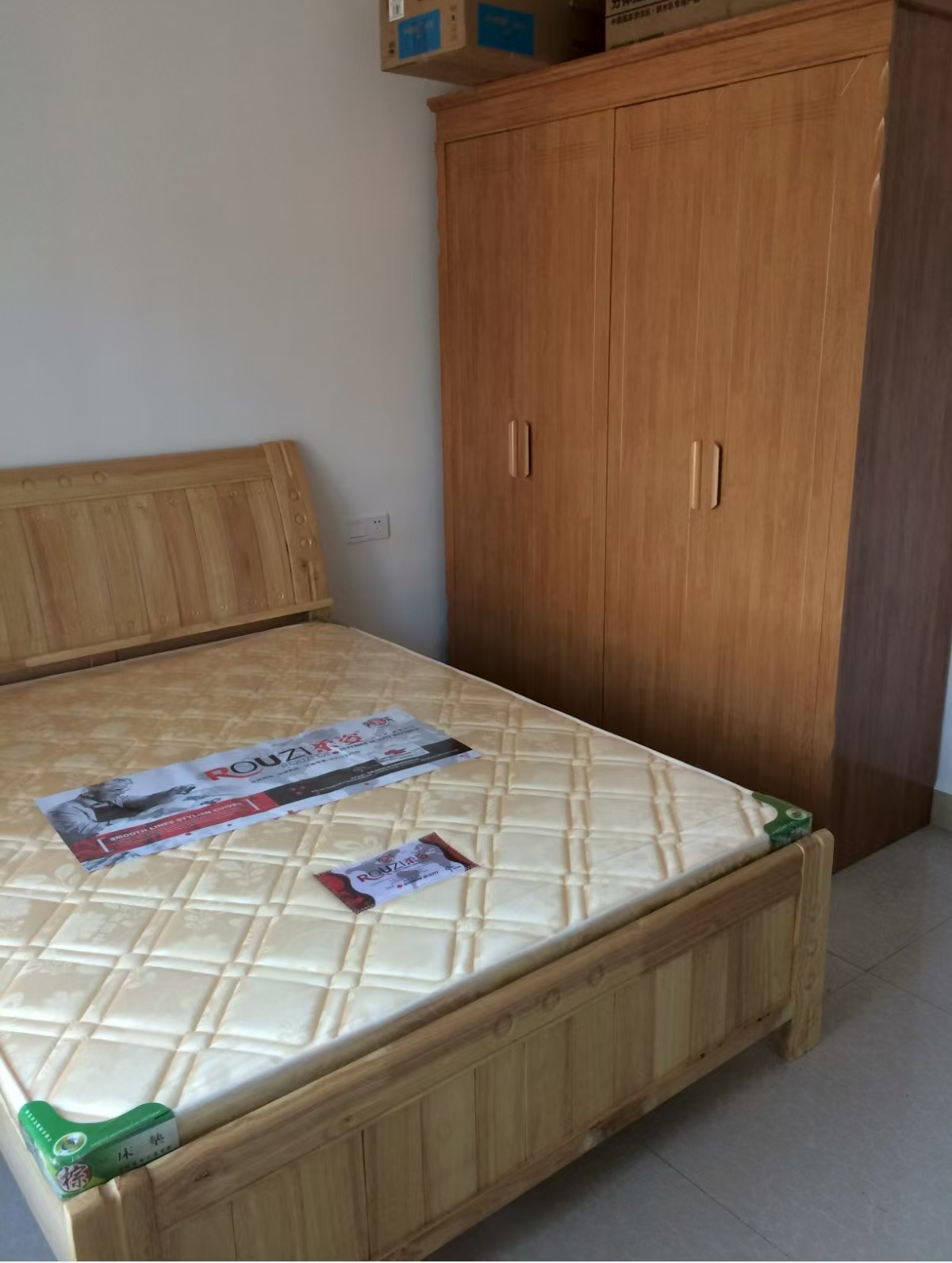 振发二里12号 2室1厅1卫 1400.0元/月 振发二里12号 2室1厅1卫 1400.0元/月室内图