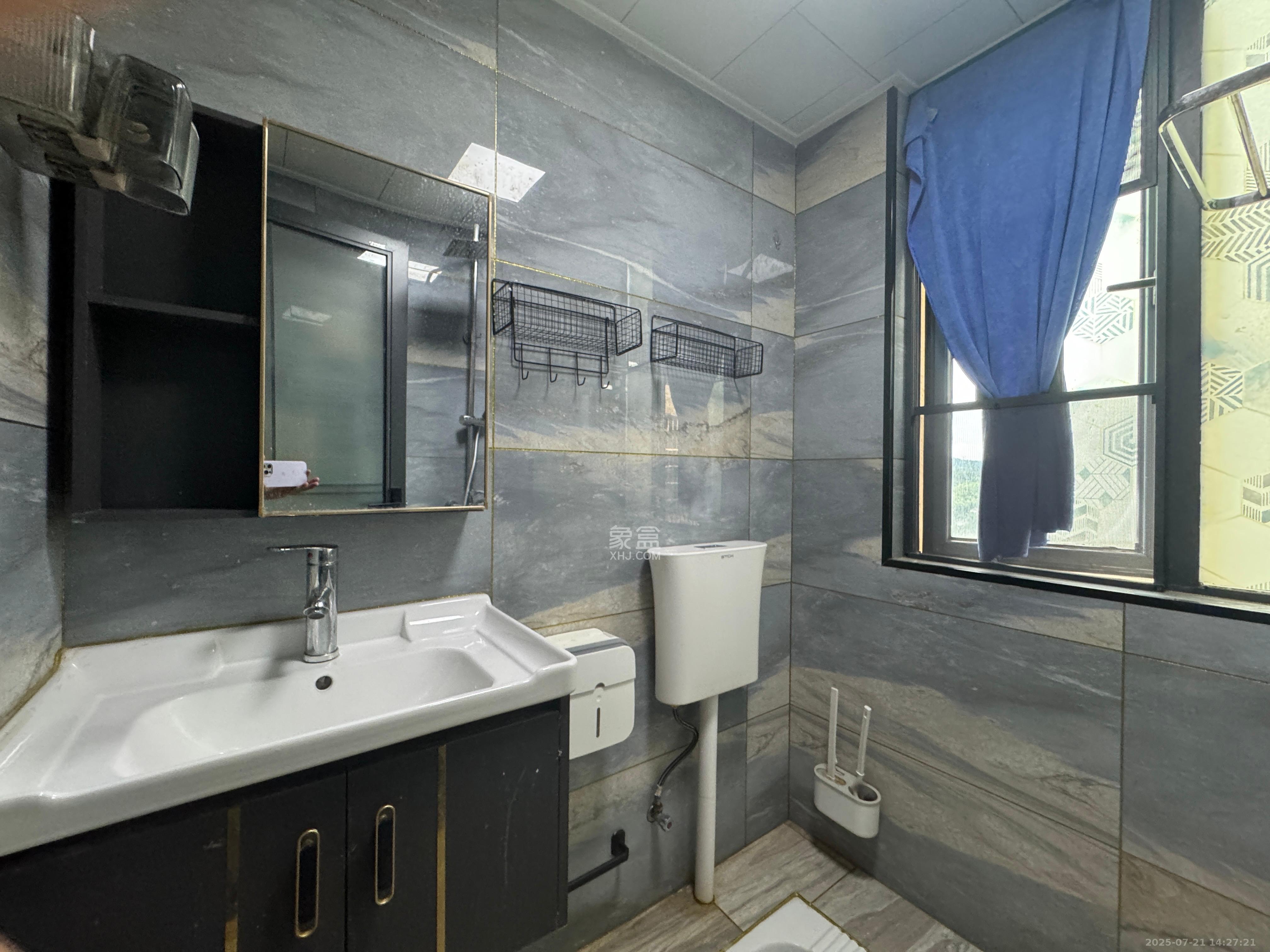 三益家园  2室2厅1卫    1600.0元/月室内图