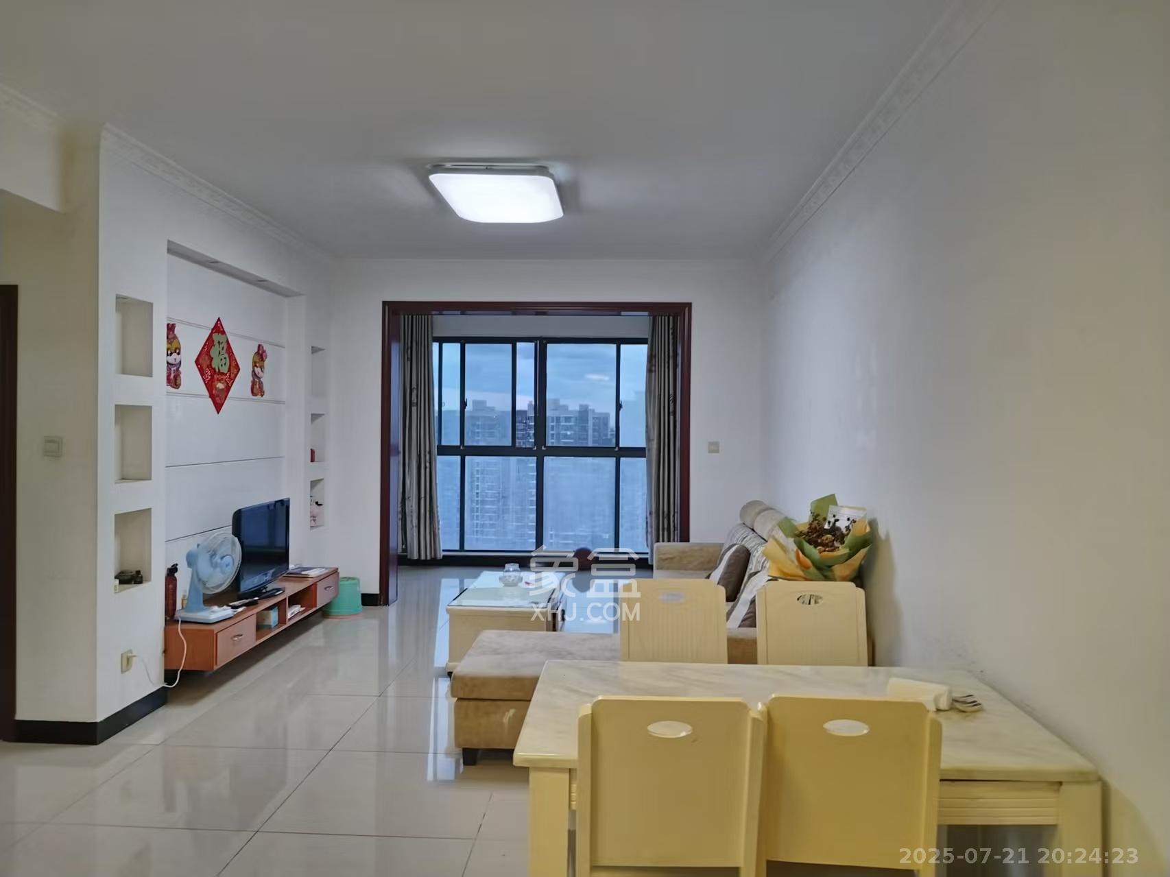 鑫远熙山  2室2厅1卫    2300.0元/月 鑫远熙山  2室2厅1卫    2300.0元/月室内图