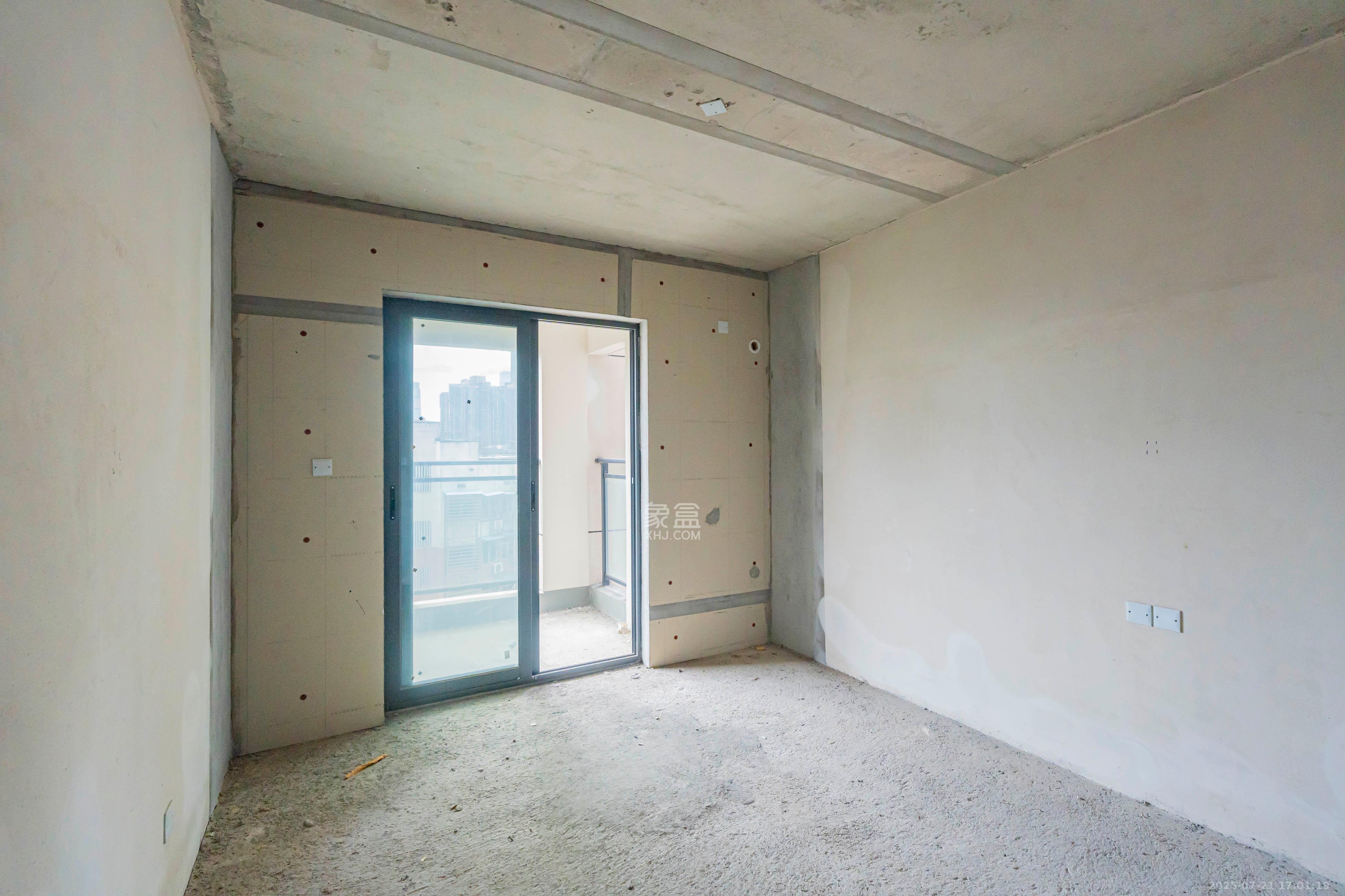 城发恒伟东风映1897  4室2厅2卫    200.0万 城发恒伟东风映1897  4室2厅2卫    200.0万卧室