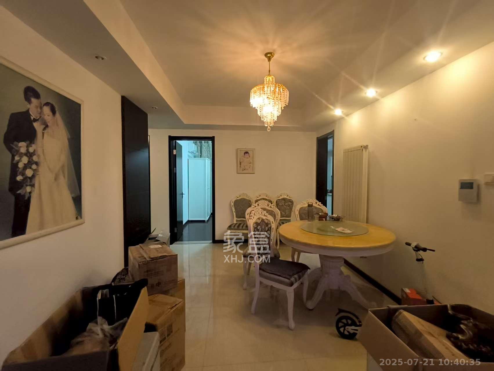 阳光100三期 3室2厅1卫 2700.0元/月 阳光100三期 3室2厅1卫 2700.0元/月室内图