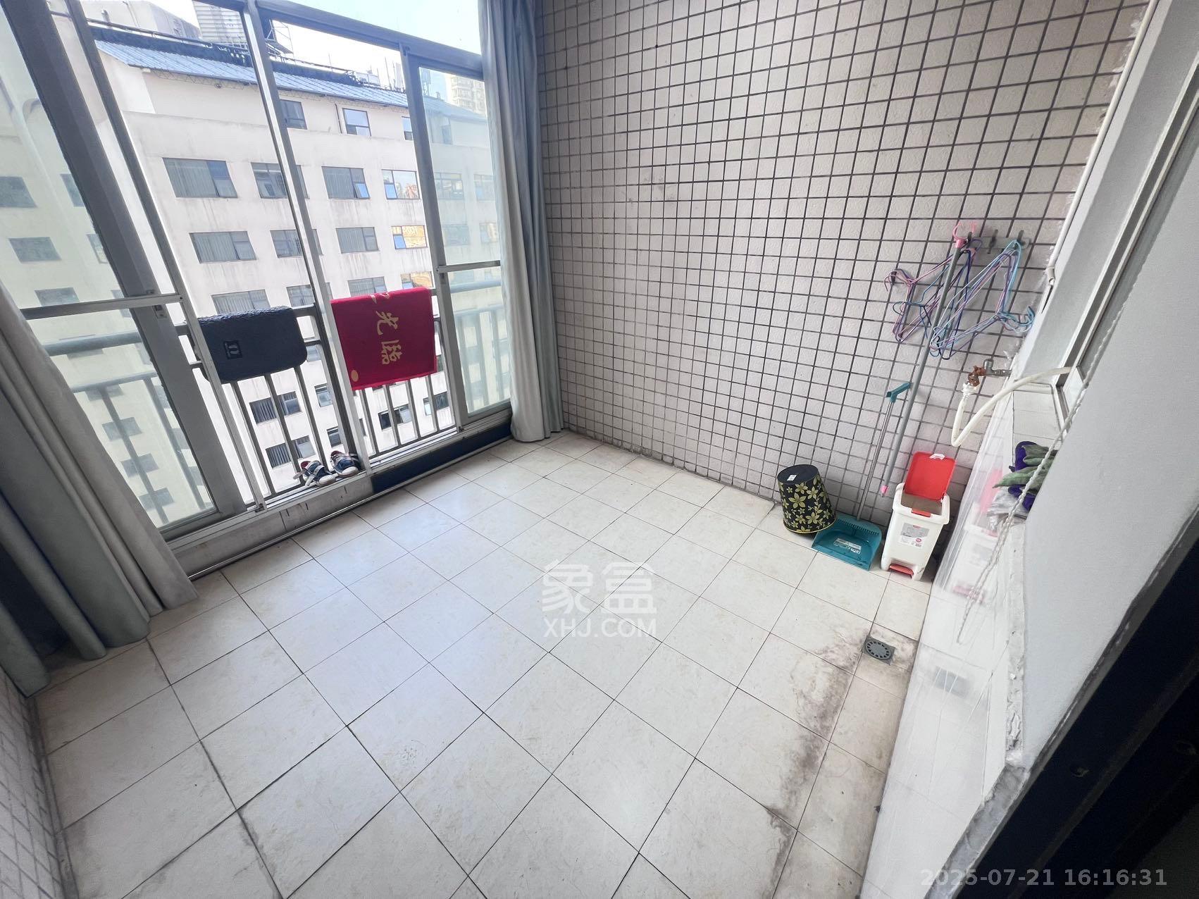 芙蓉同发  2室1厅1卫   2250.00元/月室内图