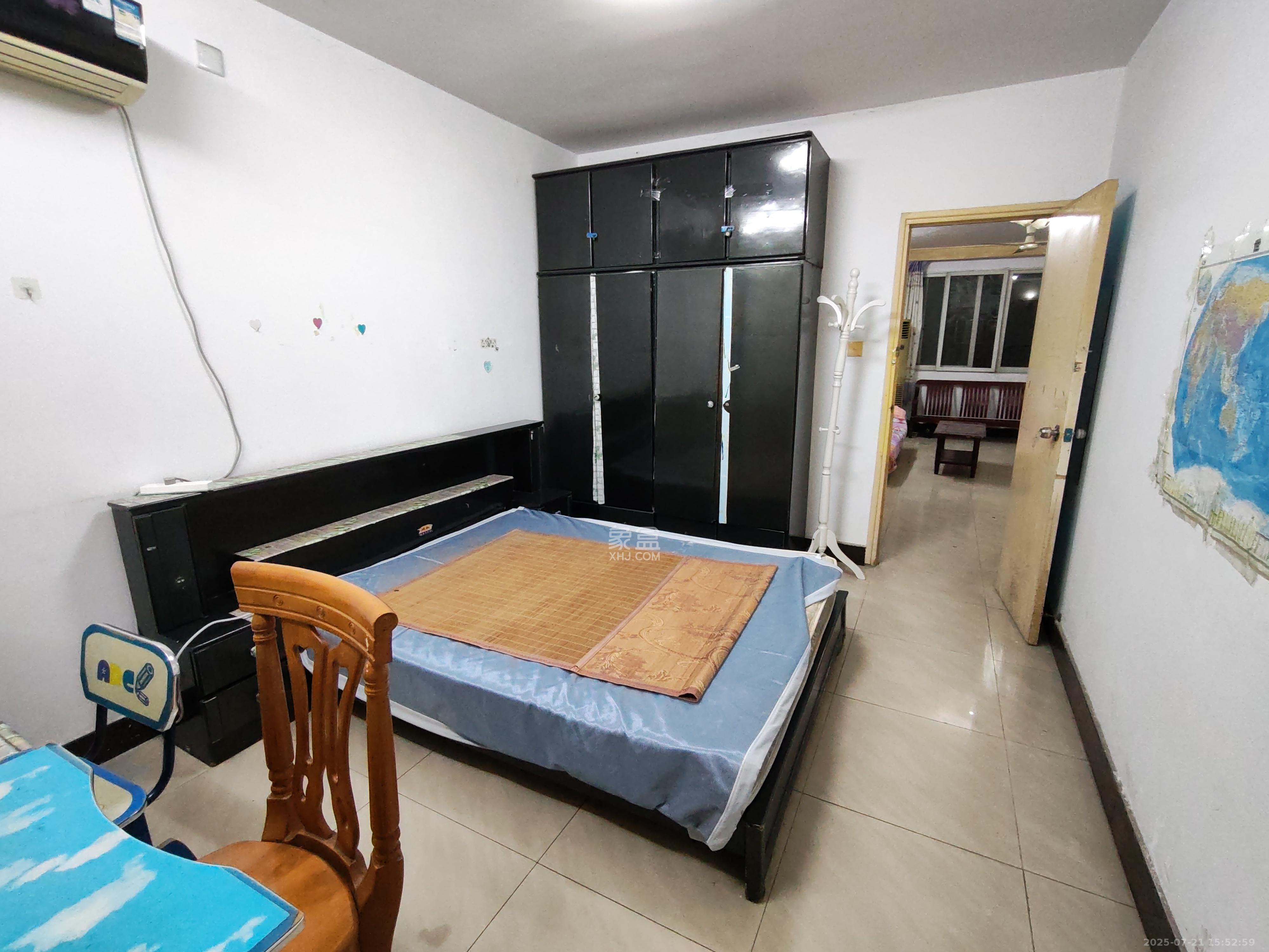 轻苑小区 3室2厅2卫 1600.0元/月 轻苑小区 3室2厅2卫 1600.0元/月室内图