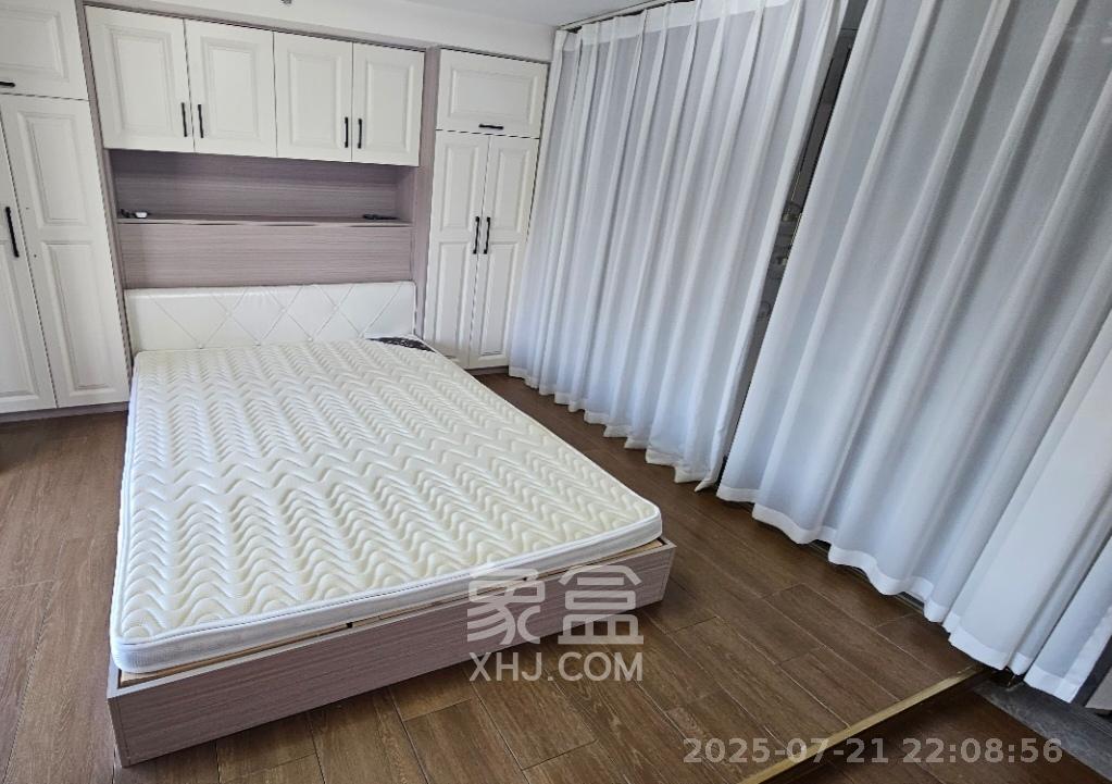 藏珑湖上公馆  1室1厅1卫   3000.00元/月