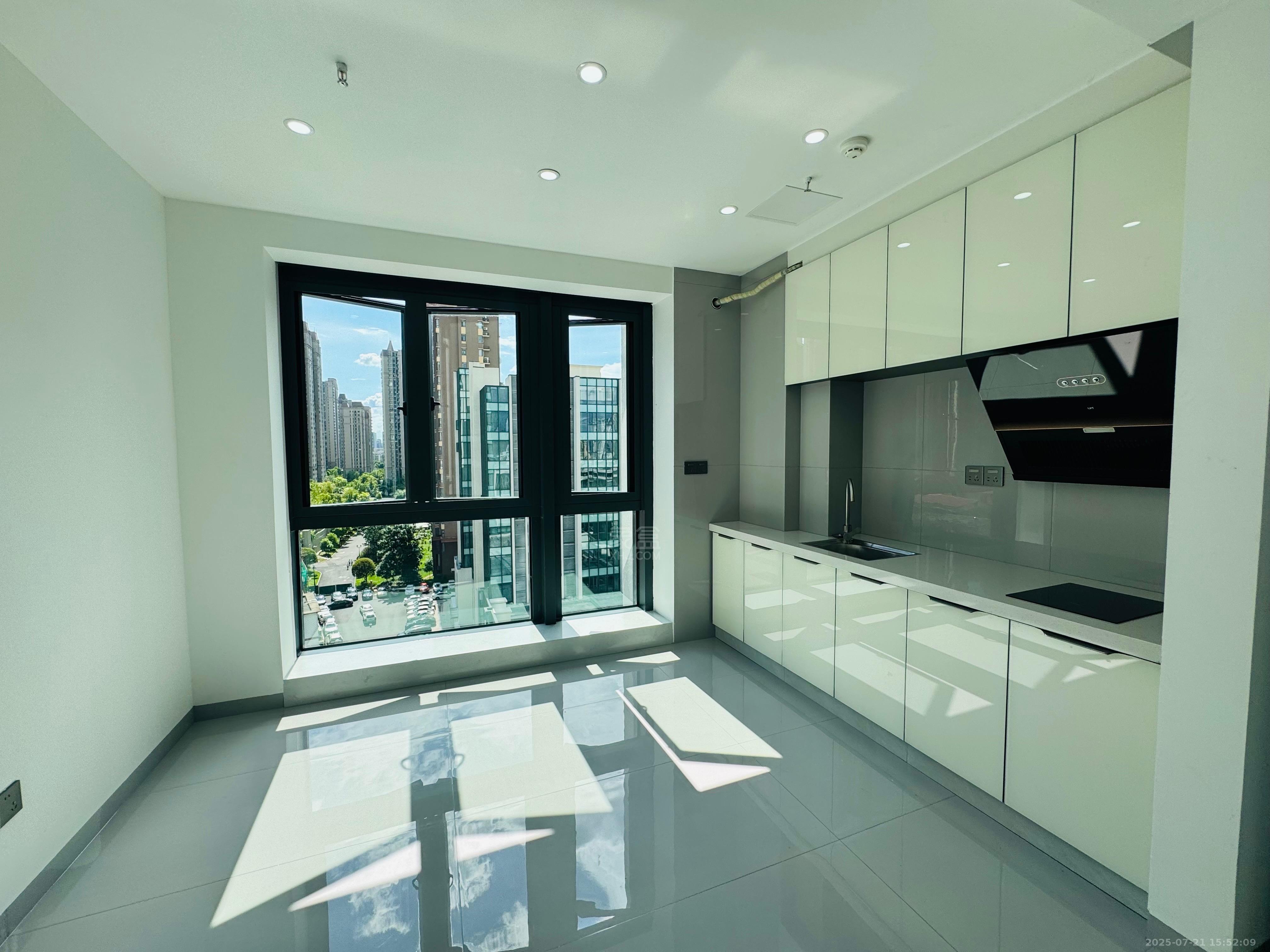 恒大华府 1室1厅1卫 1400.0元/月 恒大华府 1室1厅1卫 1400.0元/月室内图