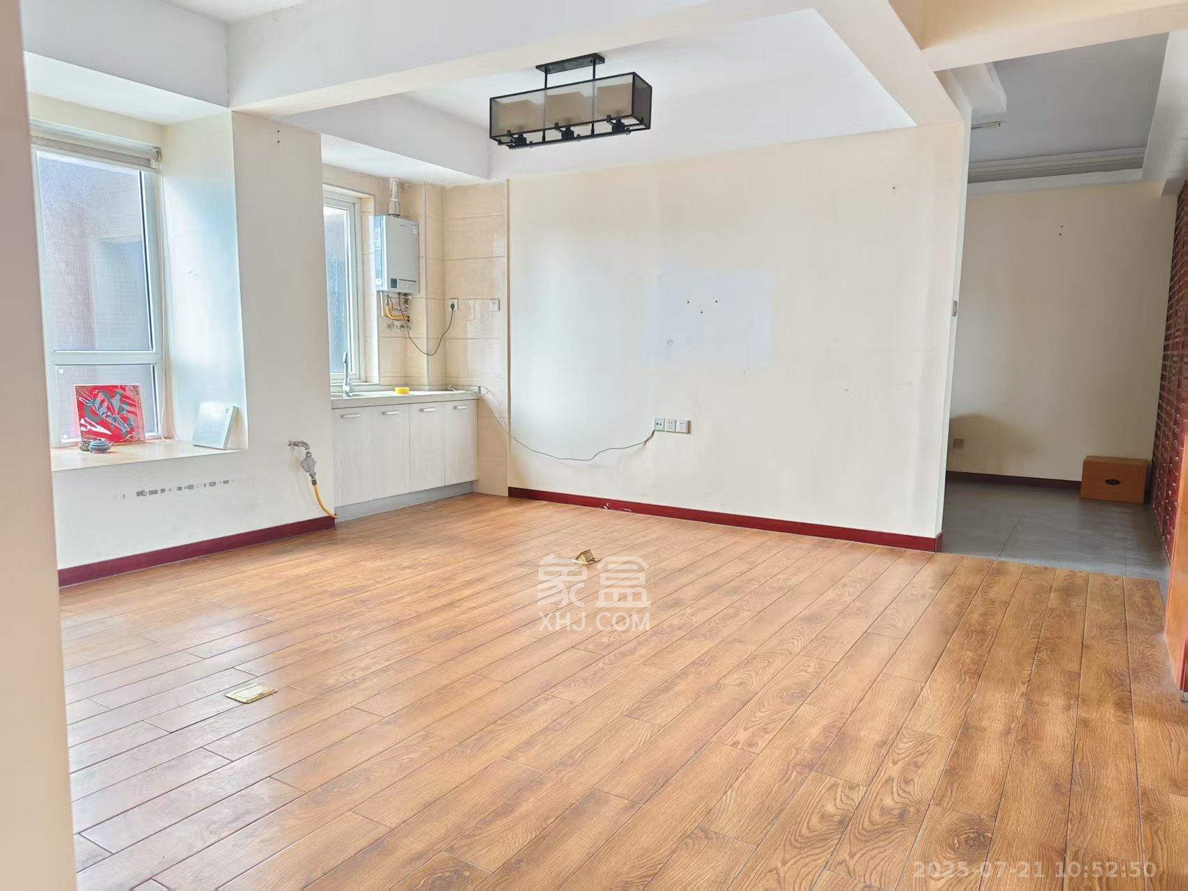 长城雅苑  3室2厅1卫    2500.0元/月室内图