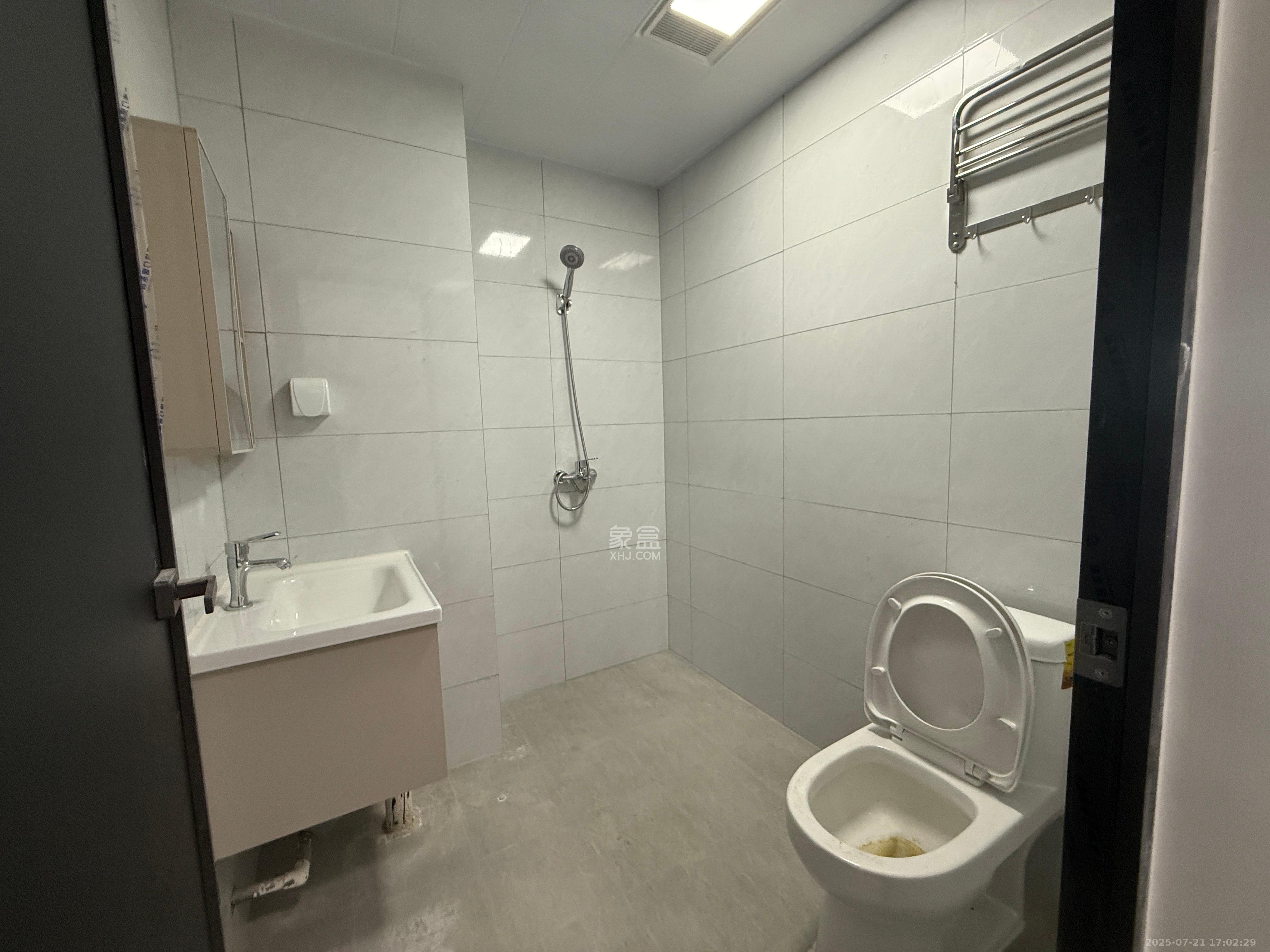 润城生鲜农贸大市场  1室1厅1卫    1280.0元/月室内图