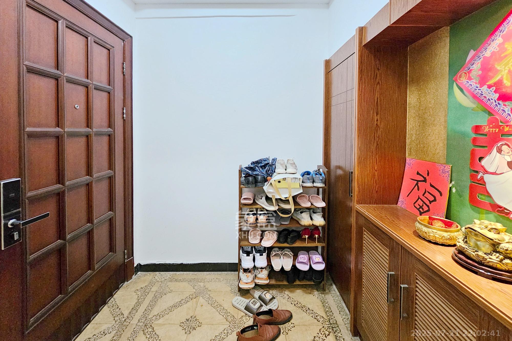 中隆国际御玺  4室2厅1卫    245.0万其他