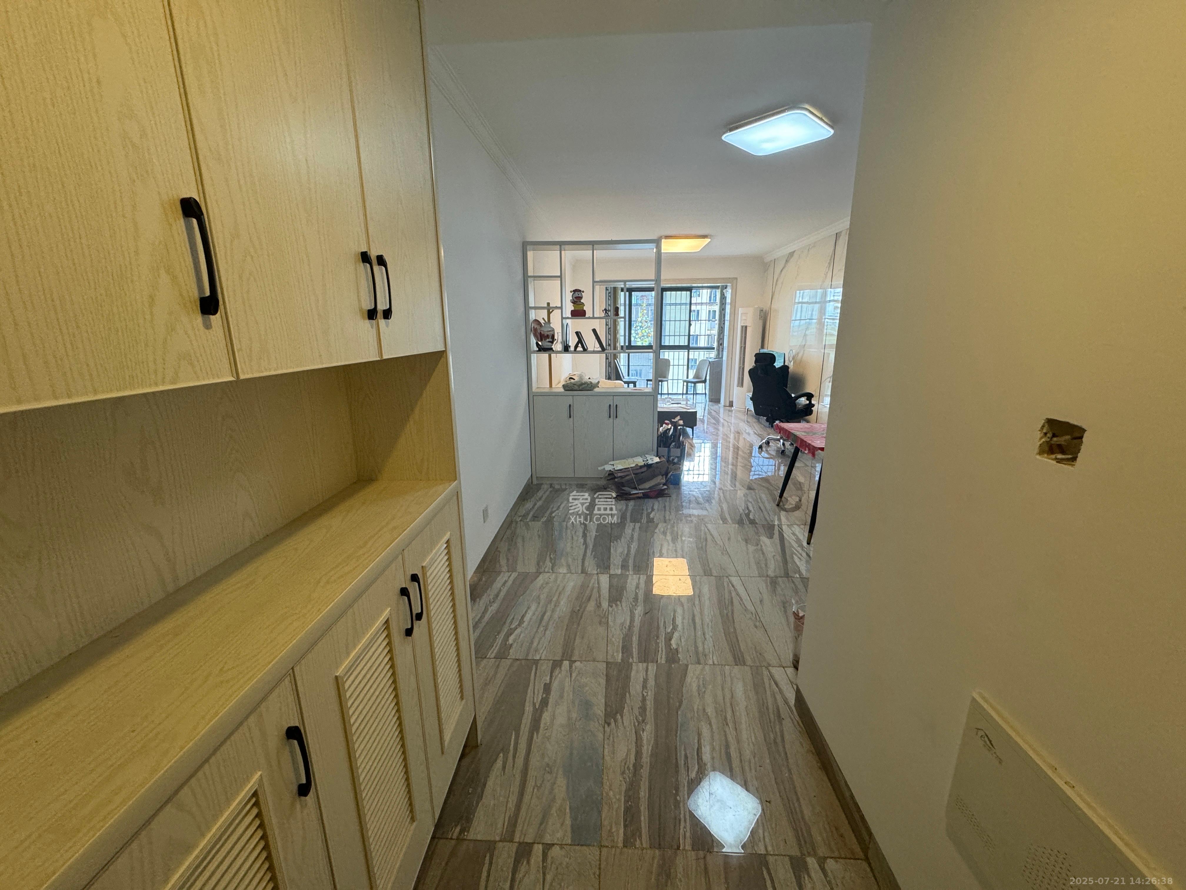 三益家园 2室2厅1卫 1600.0元/月 三益家园 2室2厅1卫 1600.0元/月室内图