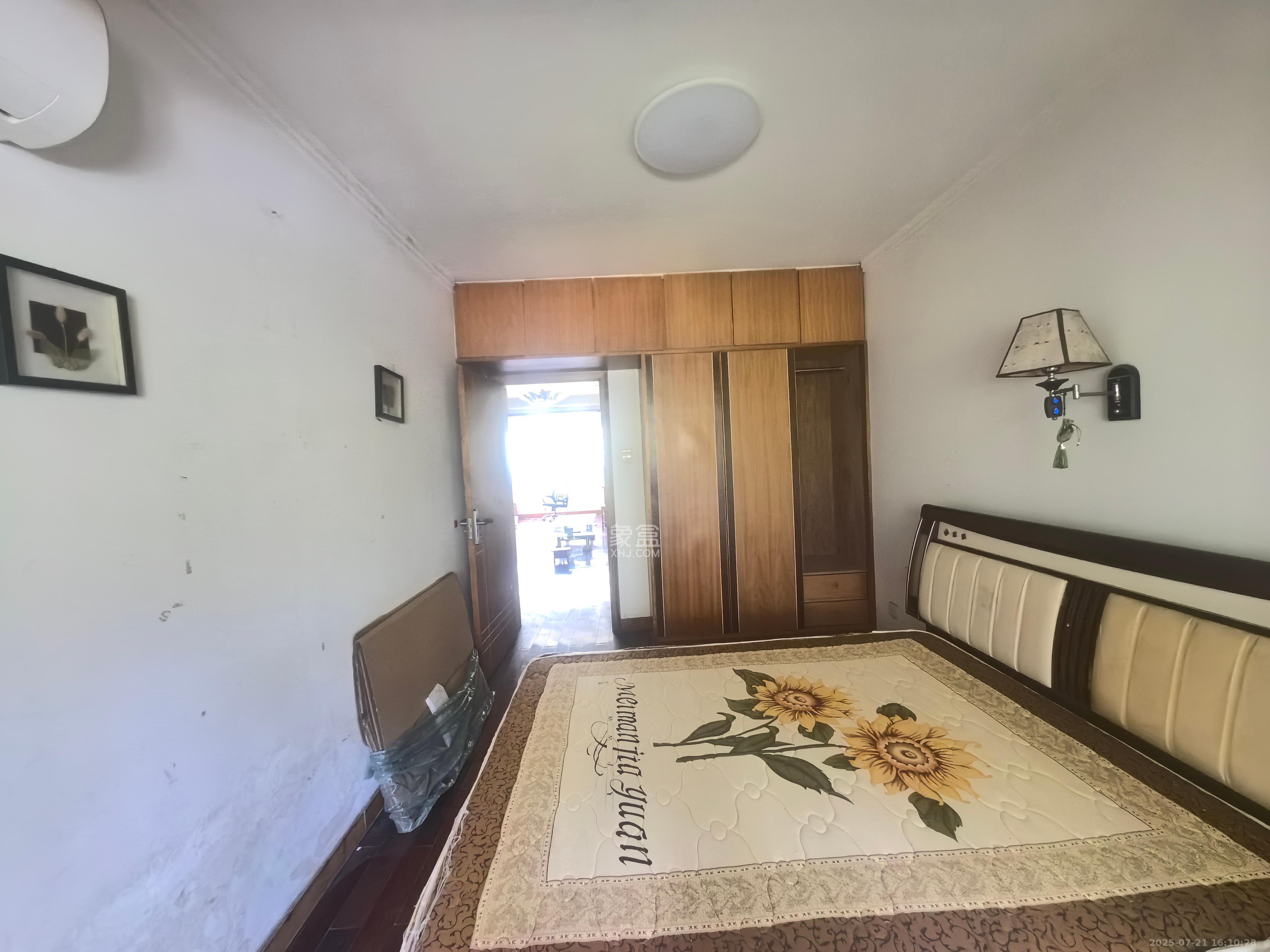 咸嘉新村嘉兴苑 3室2厅1卫 1850.0元/月 咸嘉新村嘉兴苑 3室2厅1卫 1850.0元/月室内图