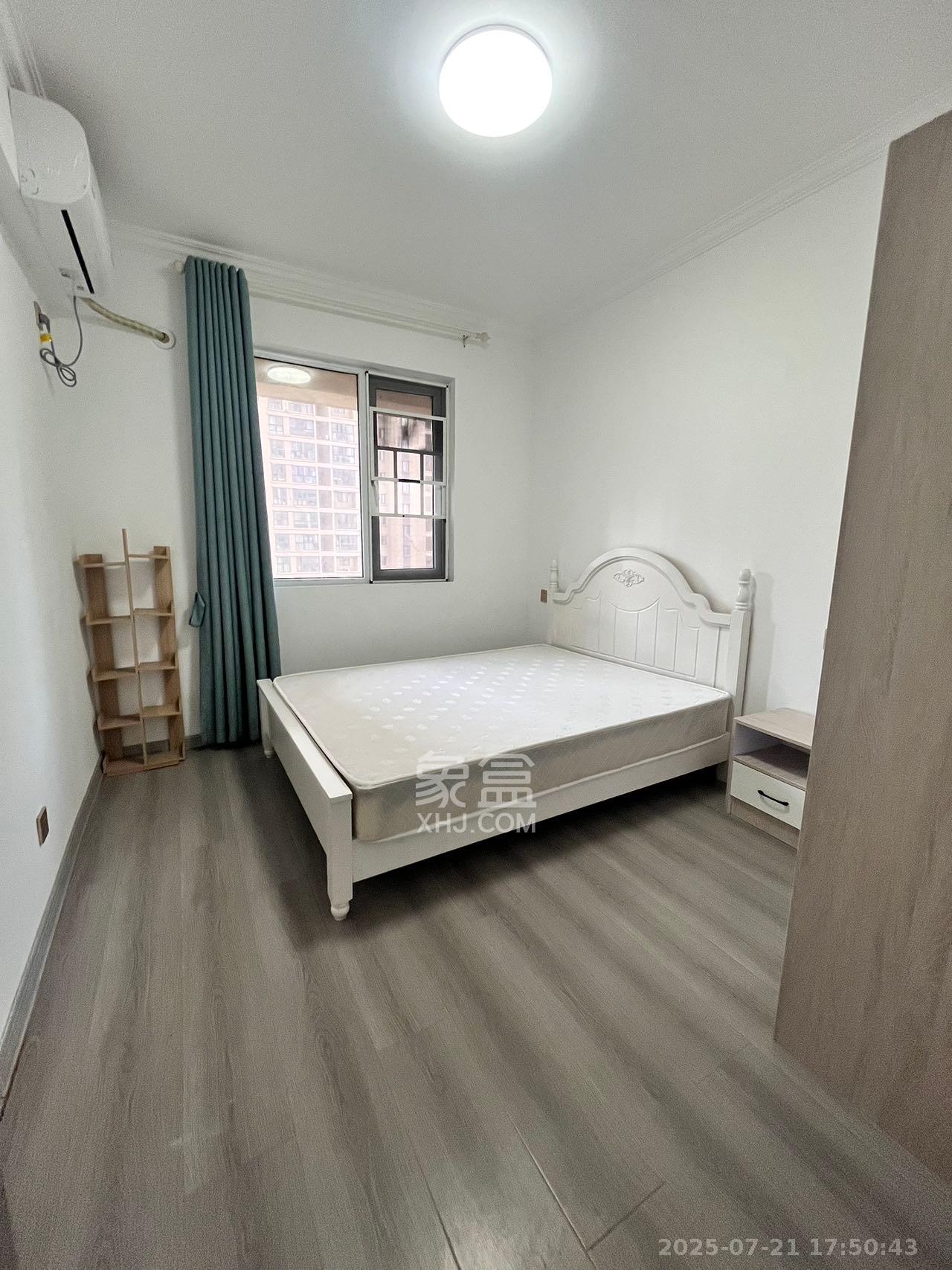 绿地新都会  3室2厅1卫    2100.0元/月 绿地新都会  3室2厅1卫    2100.0元/月室内图