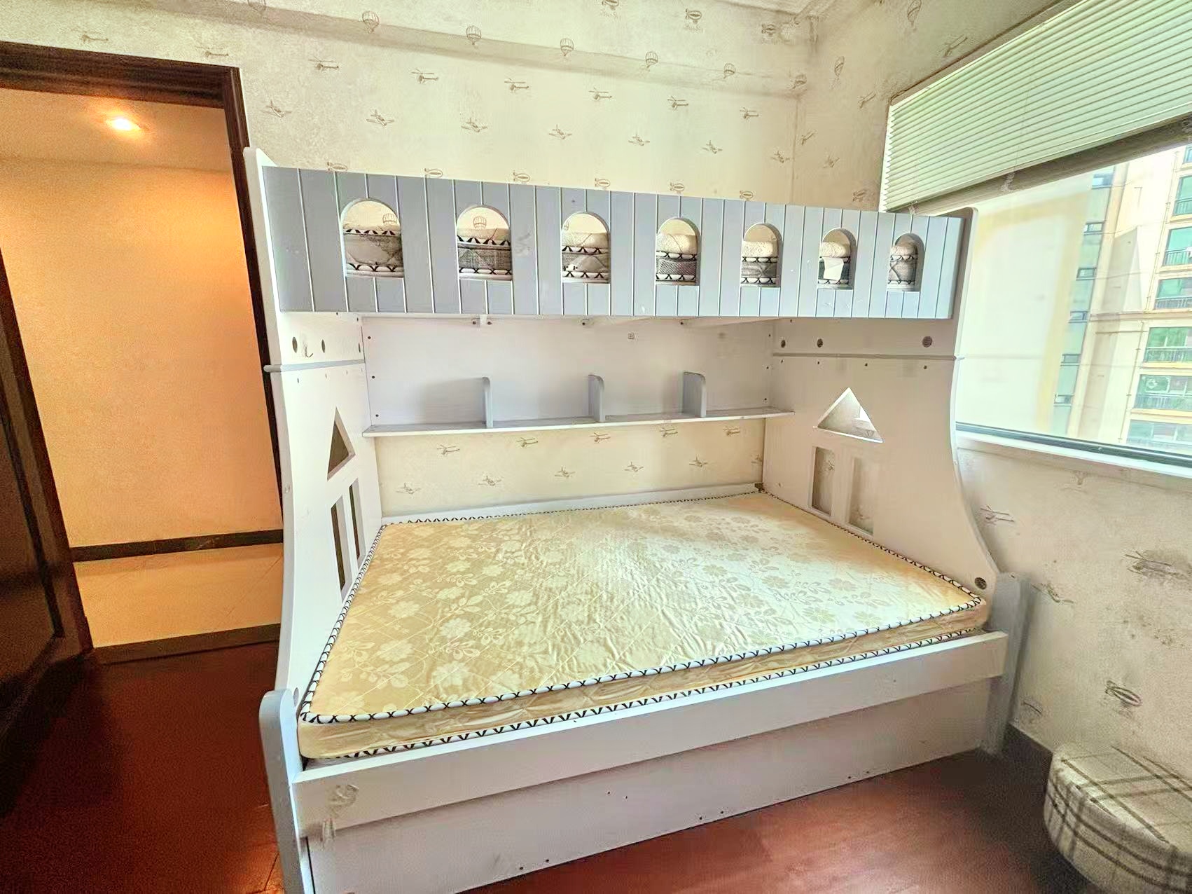 恒大绿洲 3室2厅2卫 2000.0元/月 恒大绿洲 3室2厅2卫 2000.0元/月室内图